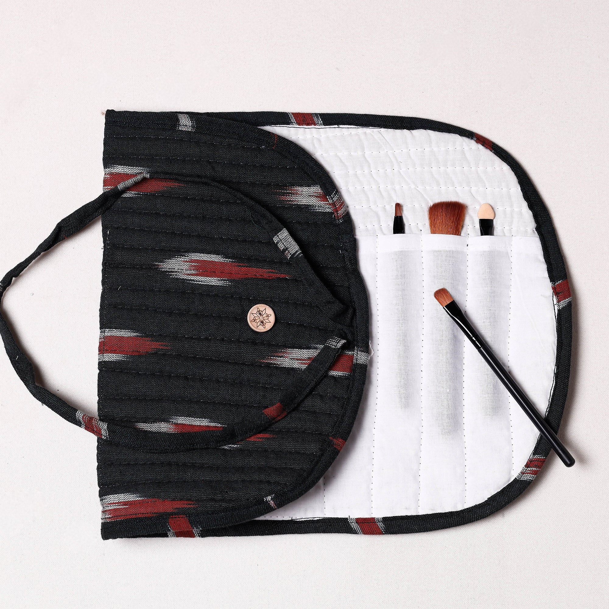 NOORI BAZAR Black - Ikat Fabric Multipurpose Segmented Make-up Brush Wrap Pouch/Case