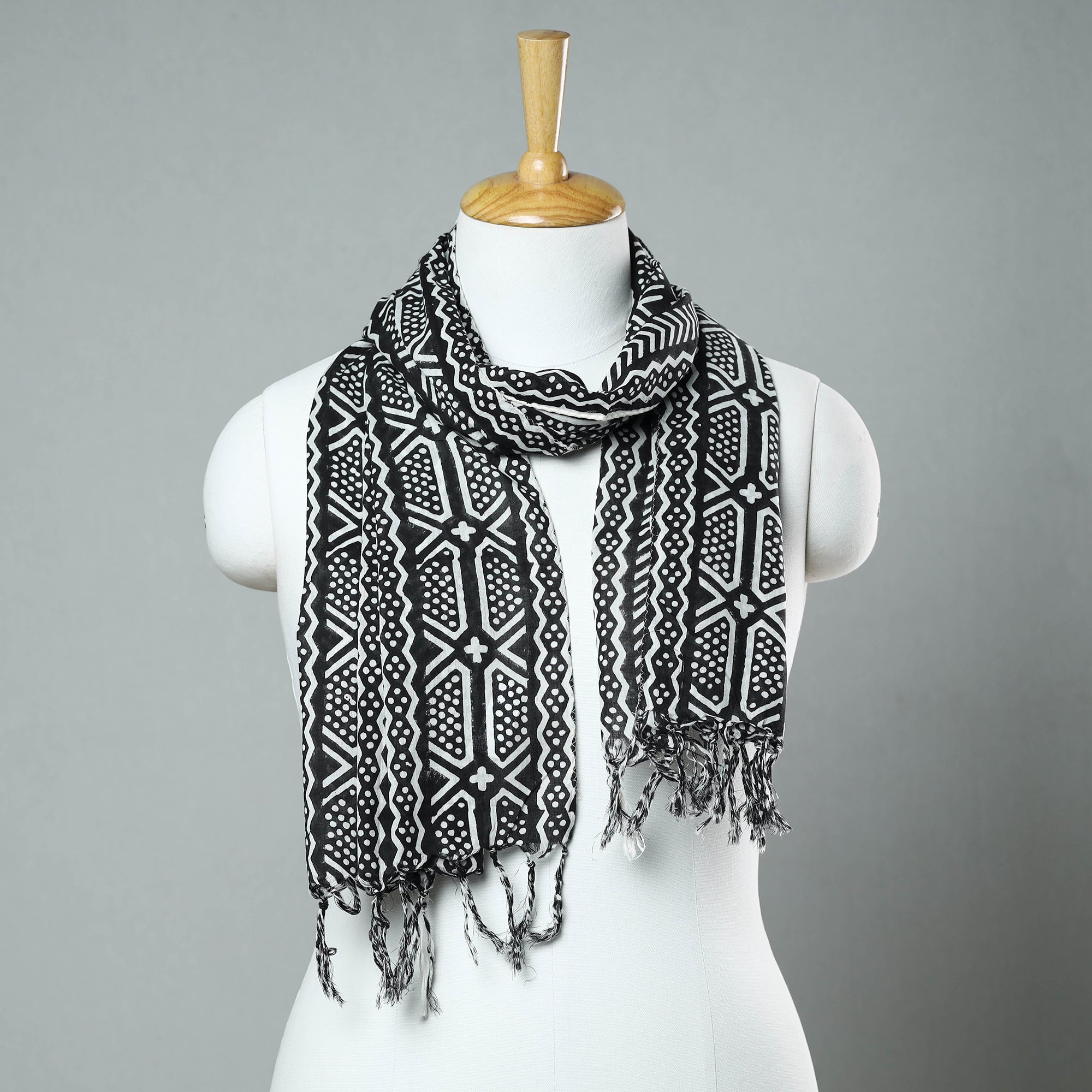HAVELI CHRONICLES Black - Sanganeri Block Printed Cotton Stole with Tassels 41