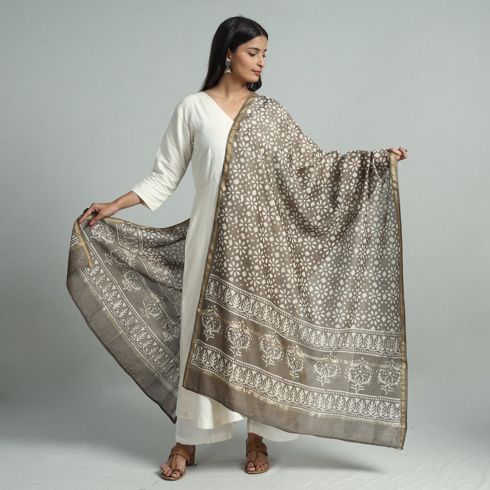 HAVELI CHRONICLES Brown - Pipad Block Printed Handloom Chanderi Silk Dupatta 76 - view 2
