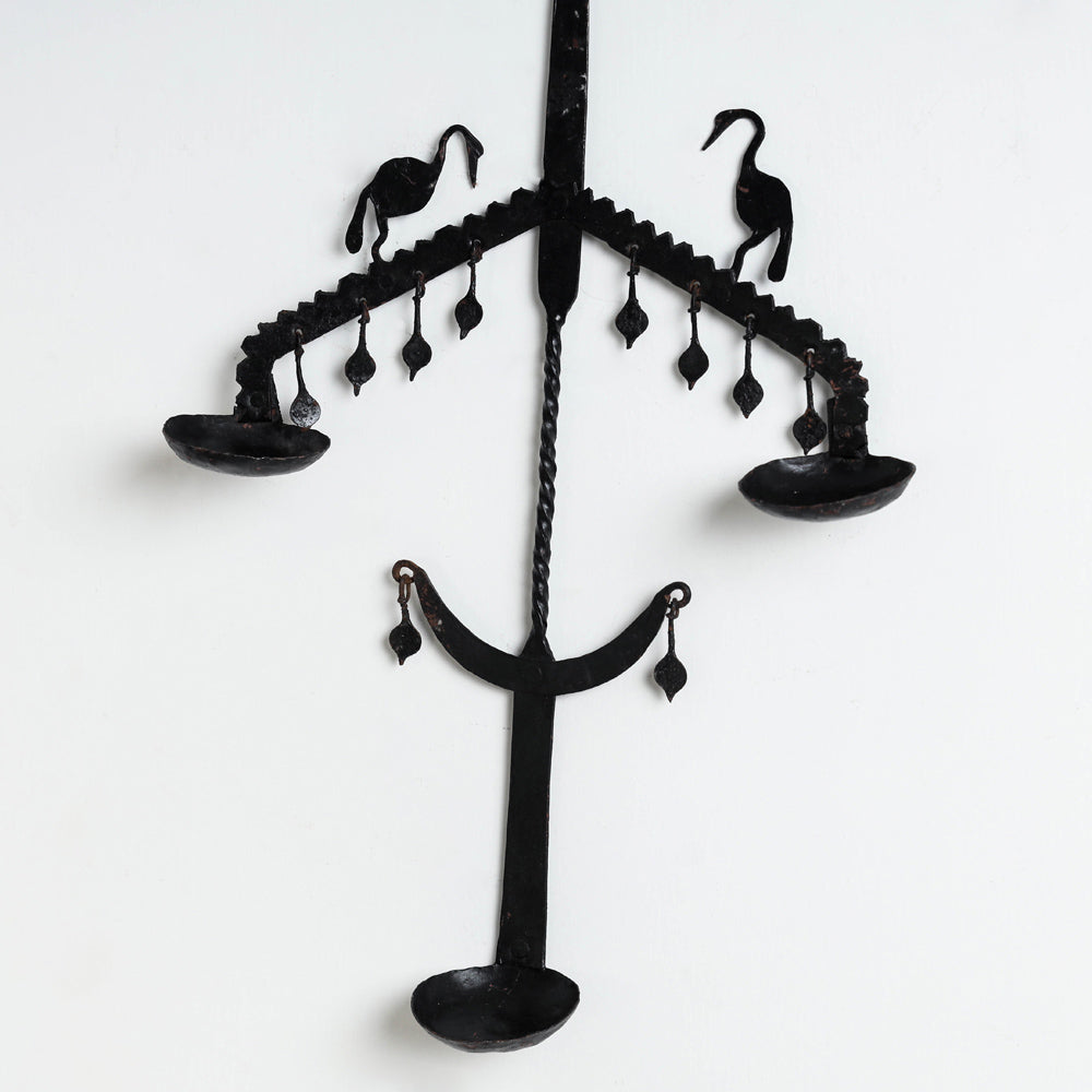 CHHATTISGARH HASTSHILP VIKAS BOARD Bastar Tribal Wrought Iron 3 Diya / Candle Stand - view 2