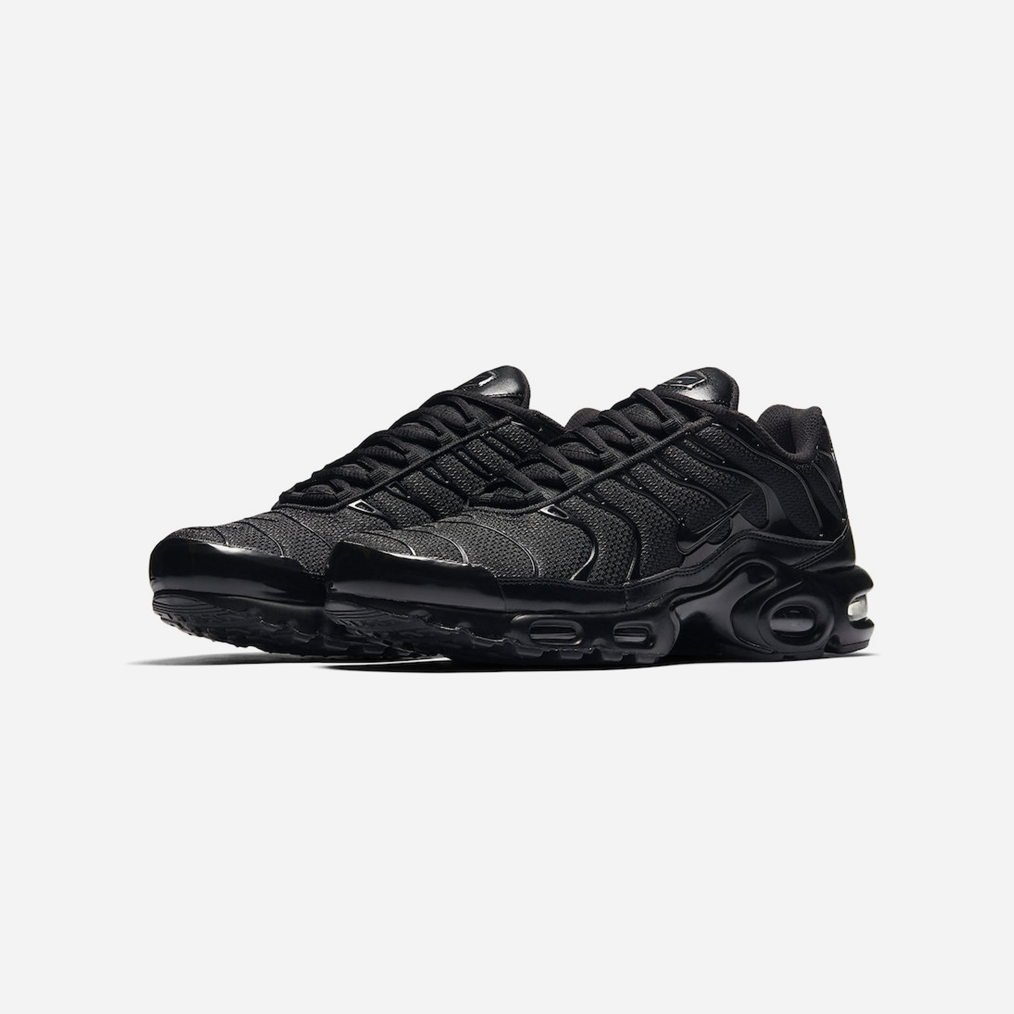 Nike Air Max Plus Triple Black - view 2