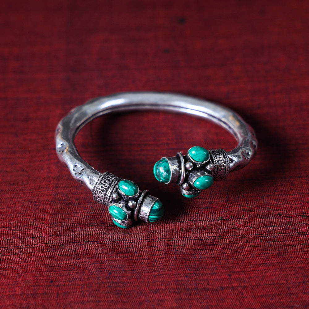 Kada bracelet – WHITE RIVER STORIES Antique Finish German Silver Stone Kada / Bracelet (Adjustable)