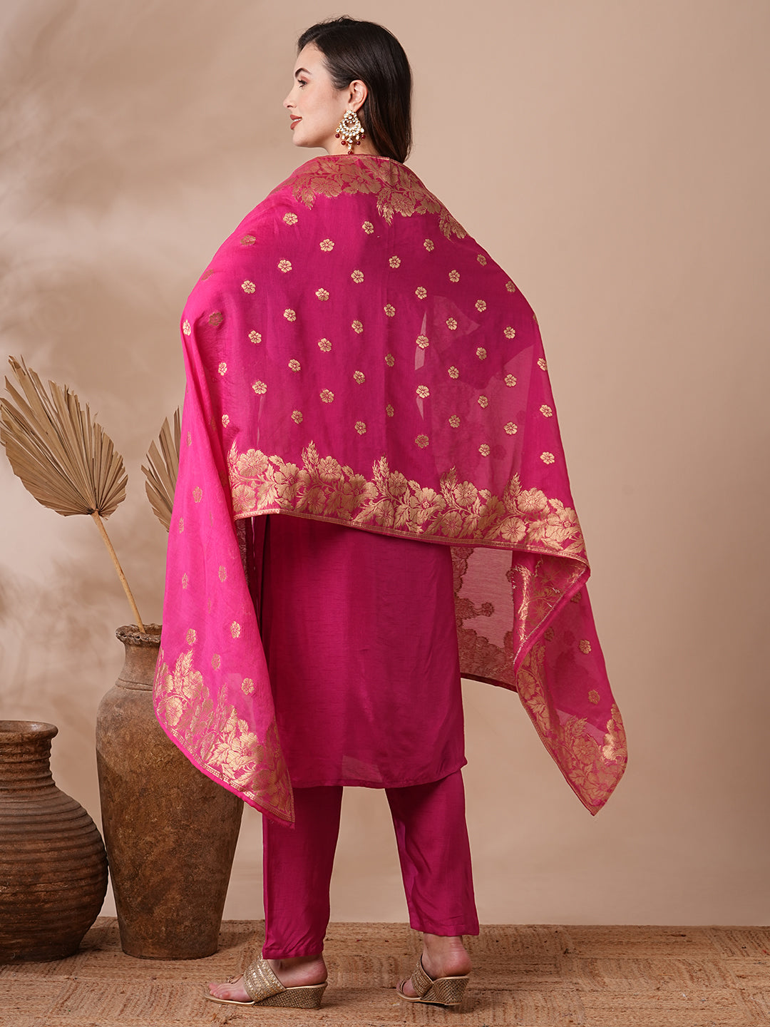 Fashor Floral Hand Embroidered Straight Kurta with Pant & Dupatta - Pink - view 6
