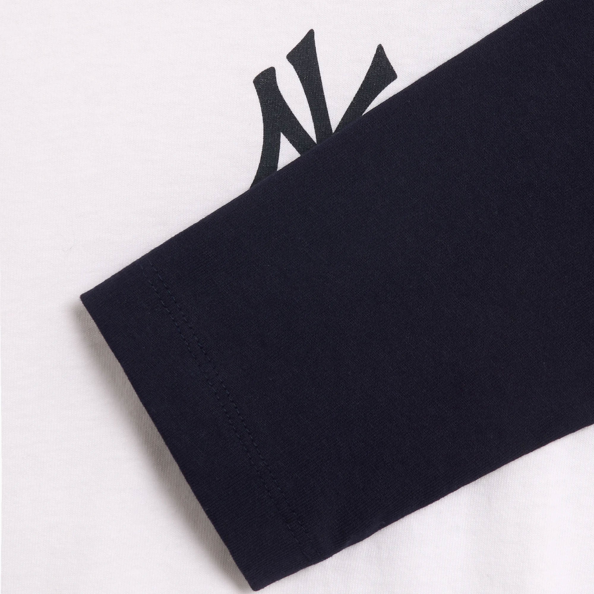 Sporty & Rich | Yankees Serif Baseball T-shirt { White/navy - view 4