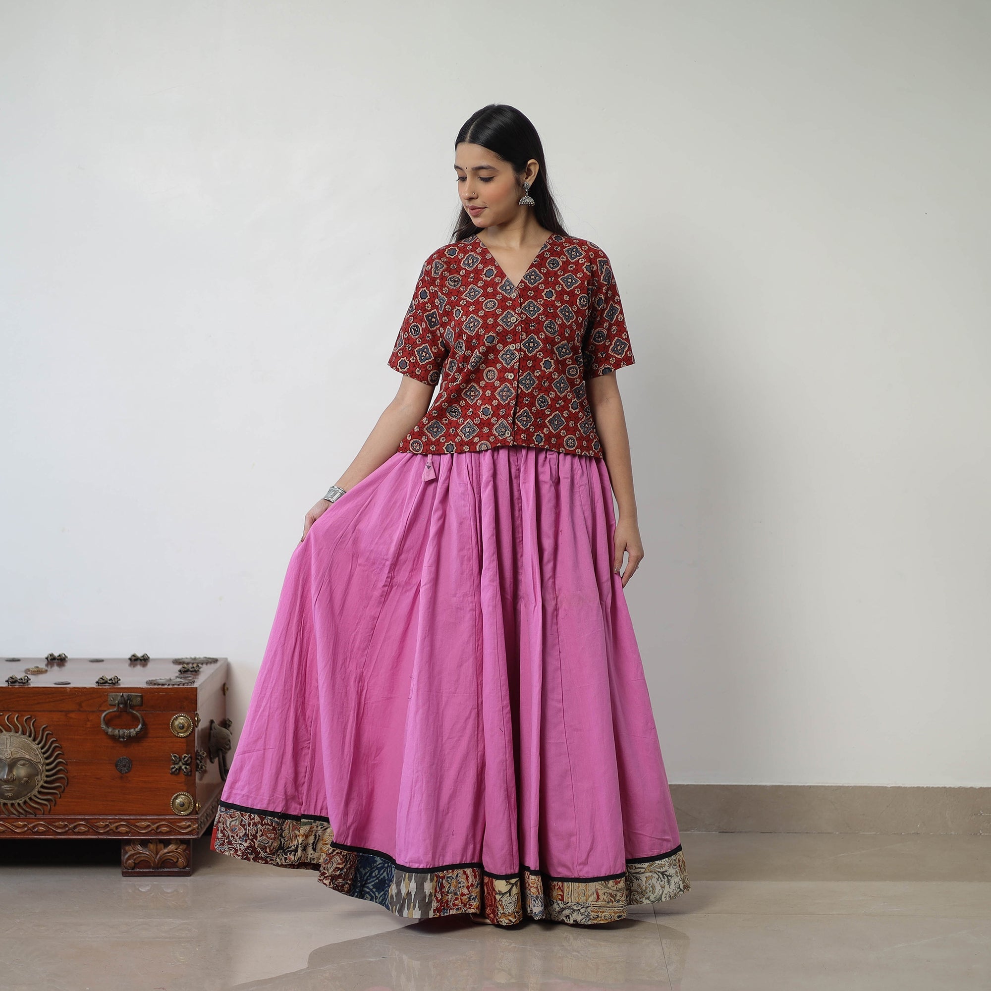 NOORI BAZAR 24 Kali Plain Cotton Skirt with Patchwork Border 06 - view 2