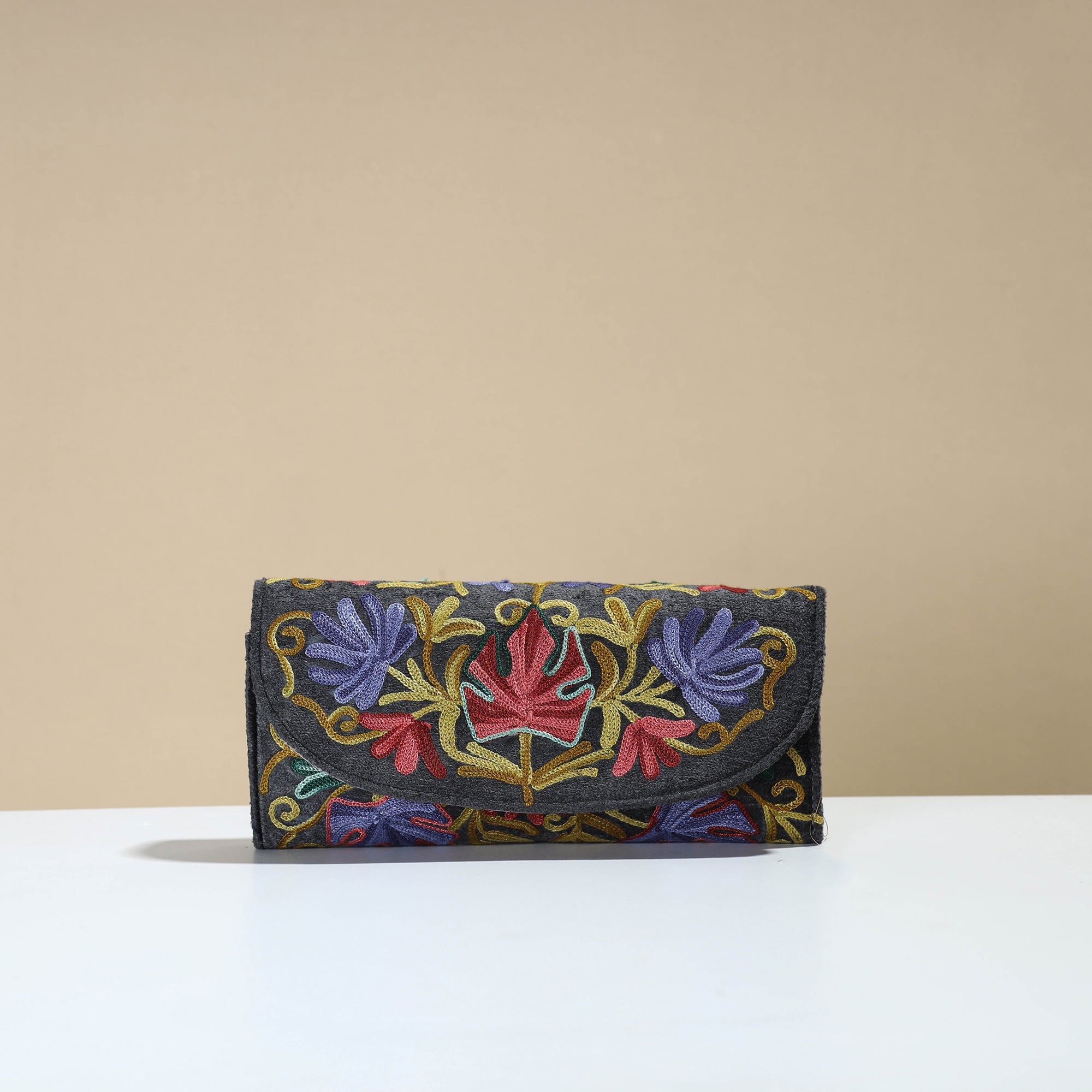 ITOKRI CRAFTS INITIATIVE Black - Kashmiri Crewel Hand Embroidery Velvet Travel Wallet 76