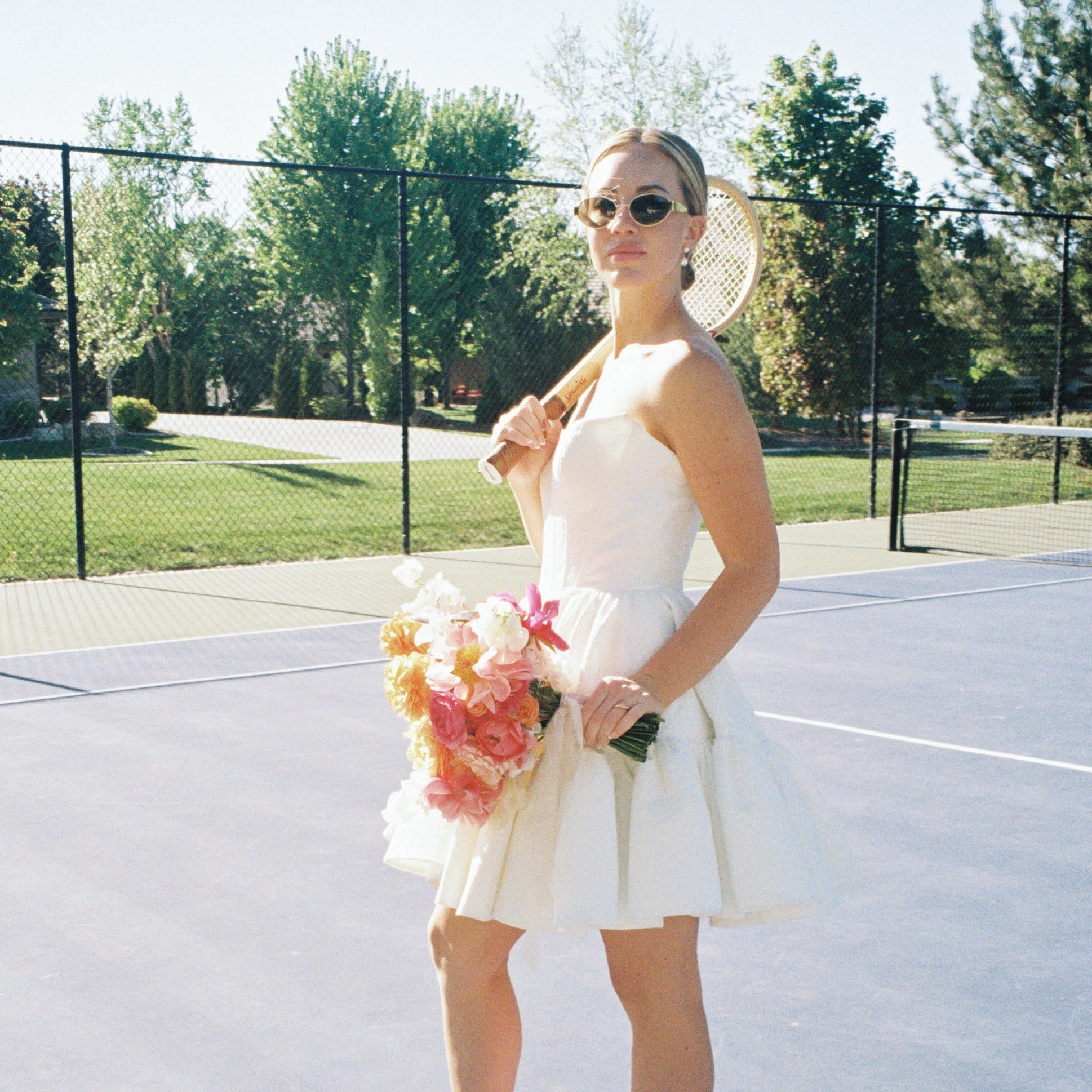 fiftyflowers.com Trendy Pinks and Neutrals Country Club Styled Shoot
