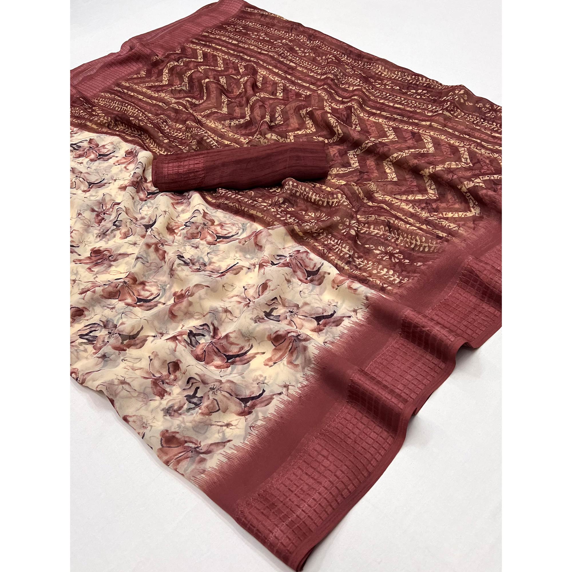 Peachmode Dark Rust Floral Printed Georgette Saree - view 3