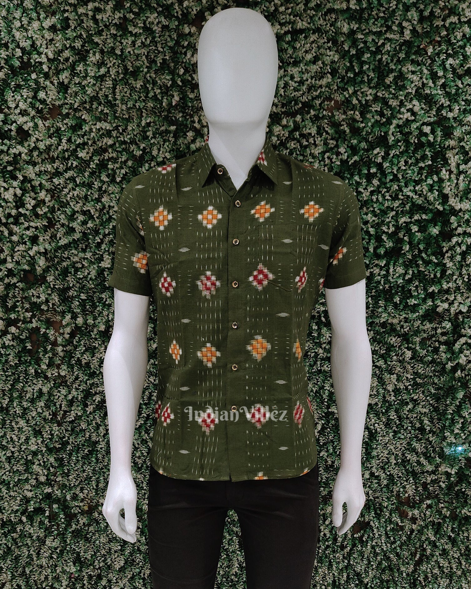 IndianVillèz Mehendi Green Pasapali Odisha Ikat Cotton Half Sleeve Shirt for Men