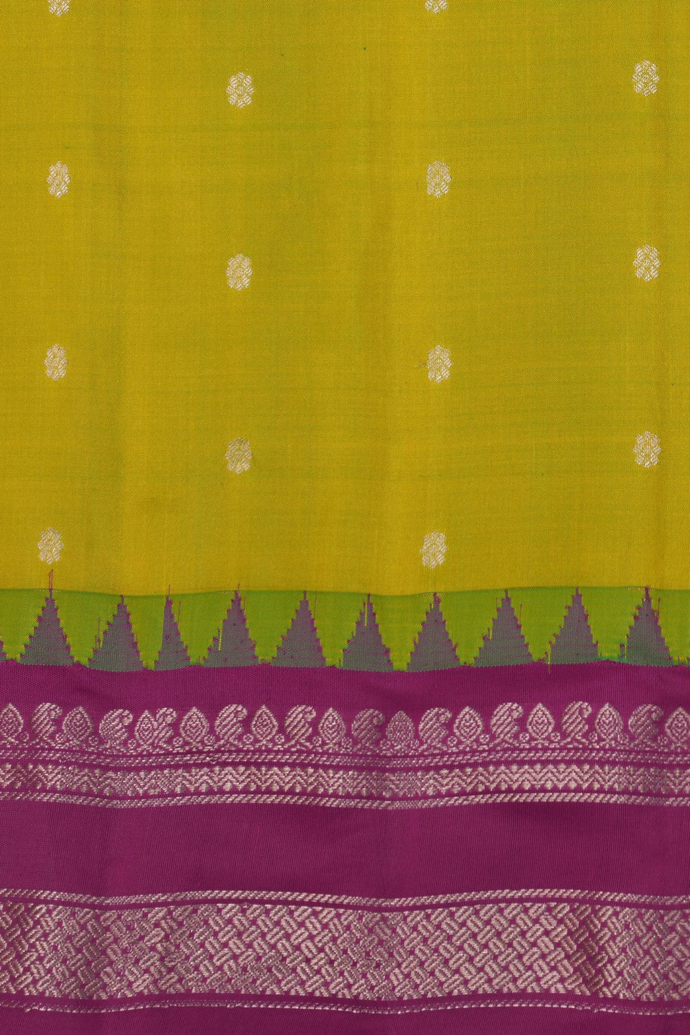 Kalanjali Gadwal Silk Vibrant Green Saree – Women's - view 2