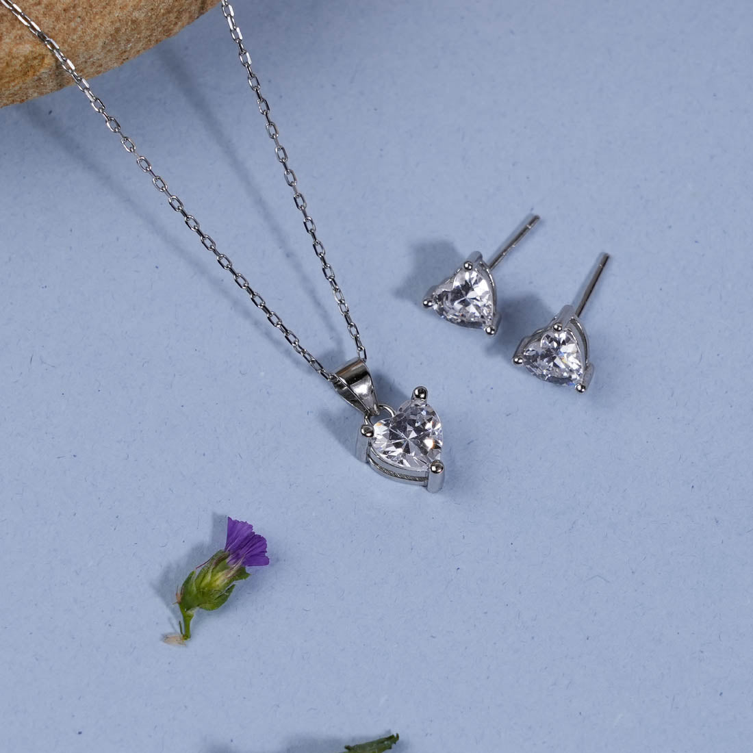 Prinjal Jewellers Silver Set Chain Heart-Shaped Pendant and Earrings with Stones for Women