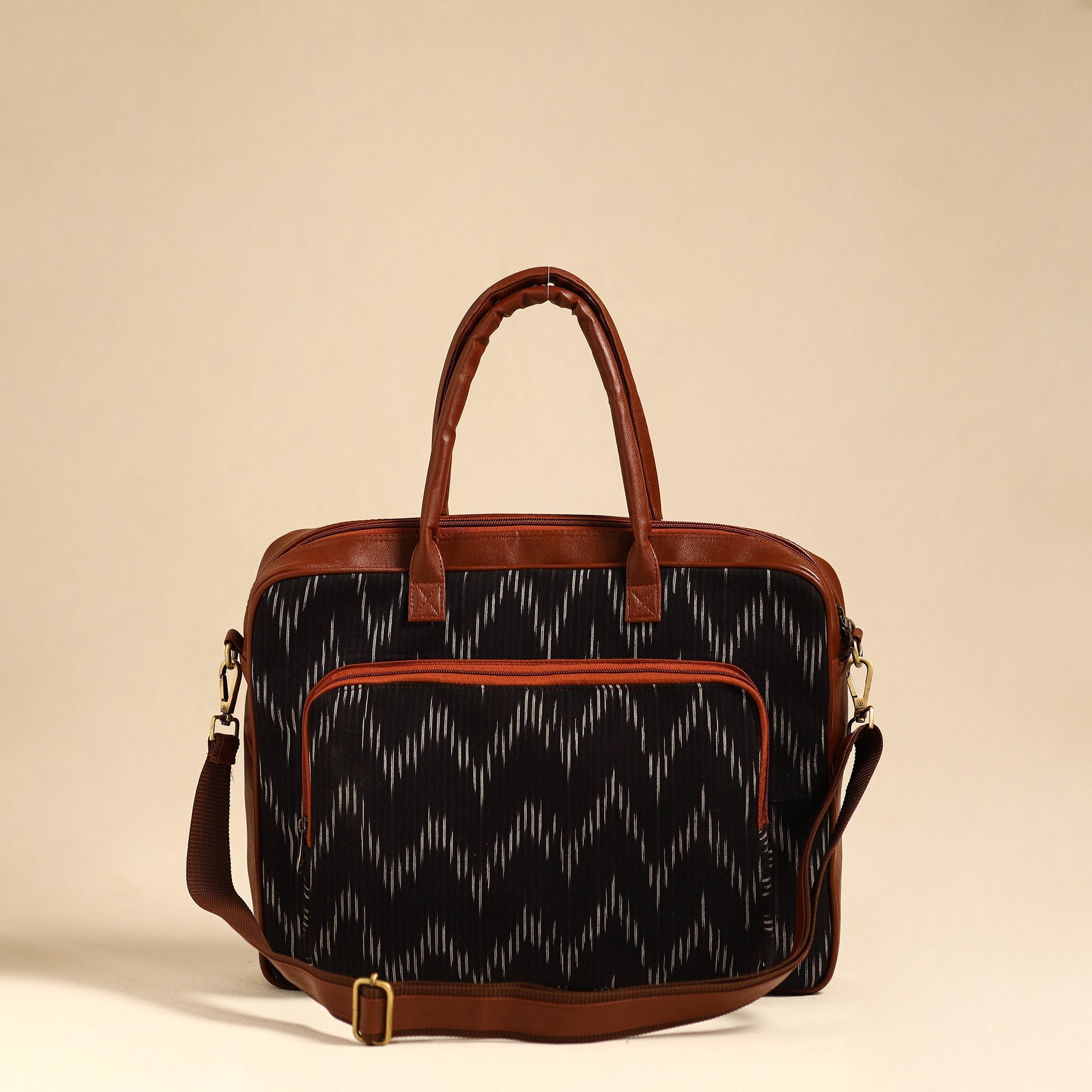 ITOKRI CRAFTS INITIATIVE Black - Handmade Pochampally Ikat Laptop Bag 04