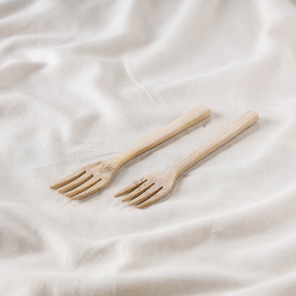 ITOKRI CRAFTS INITIATIVE Beige - Handcrafted Wooden Fork (Set of 2)