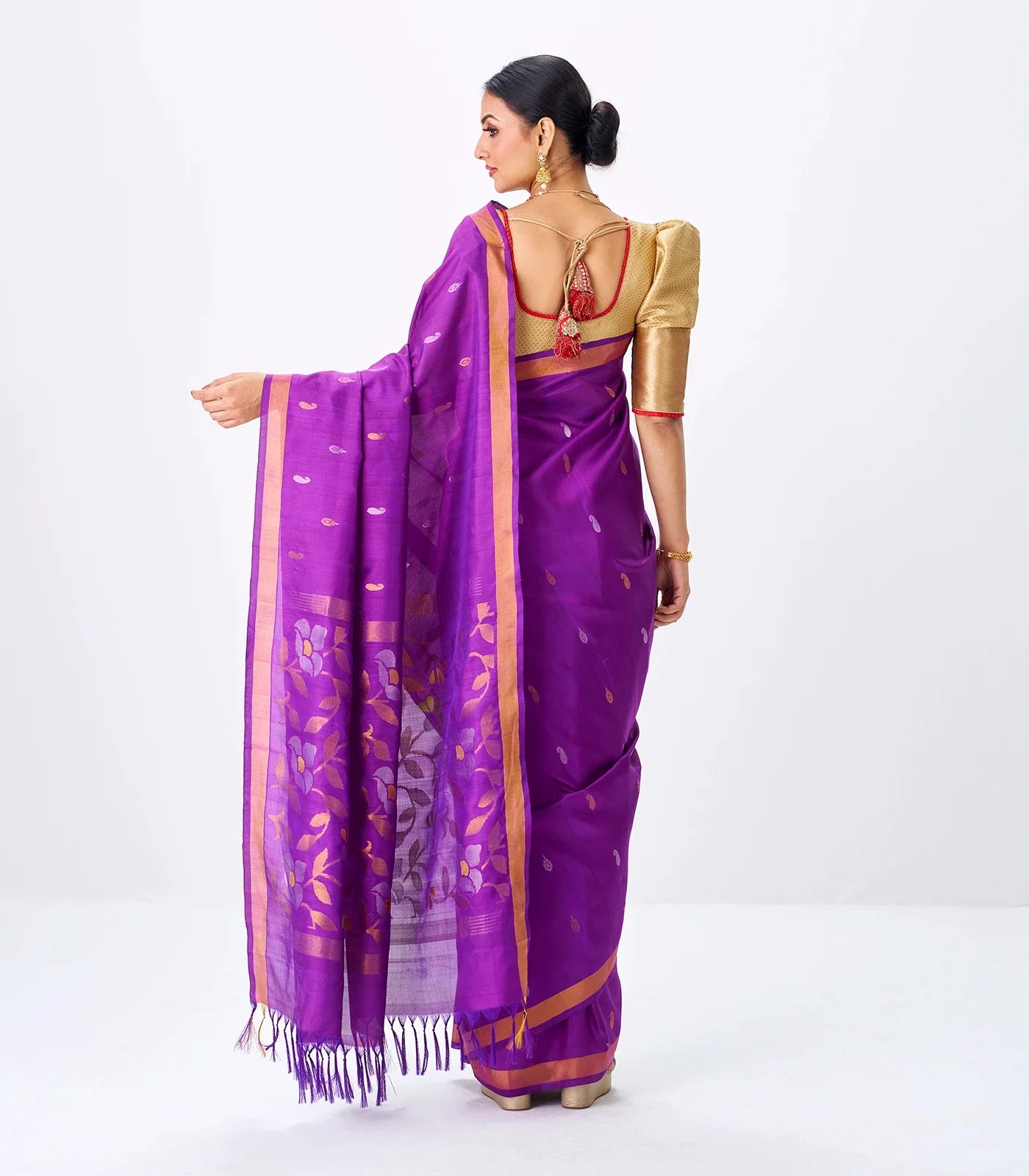 RmKV Purple Handloom Uppada Silk Saree With Zari Buttas - view 3