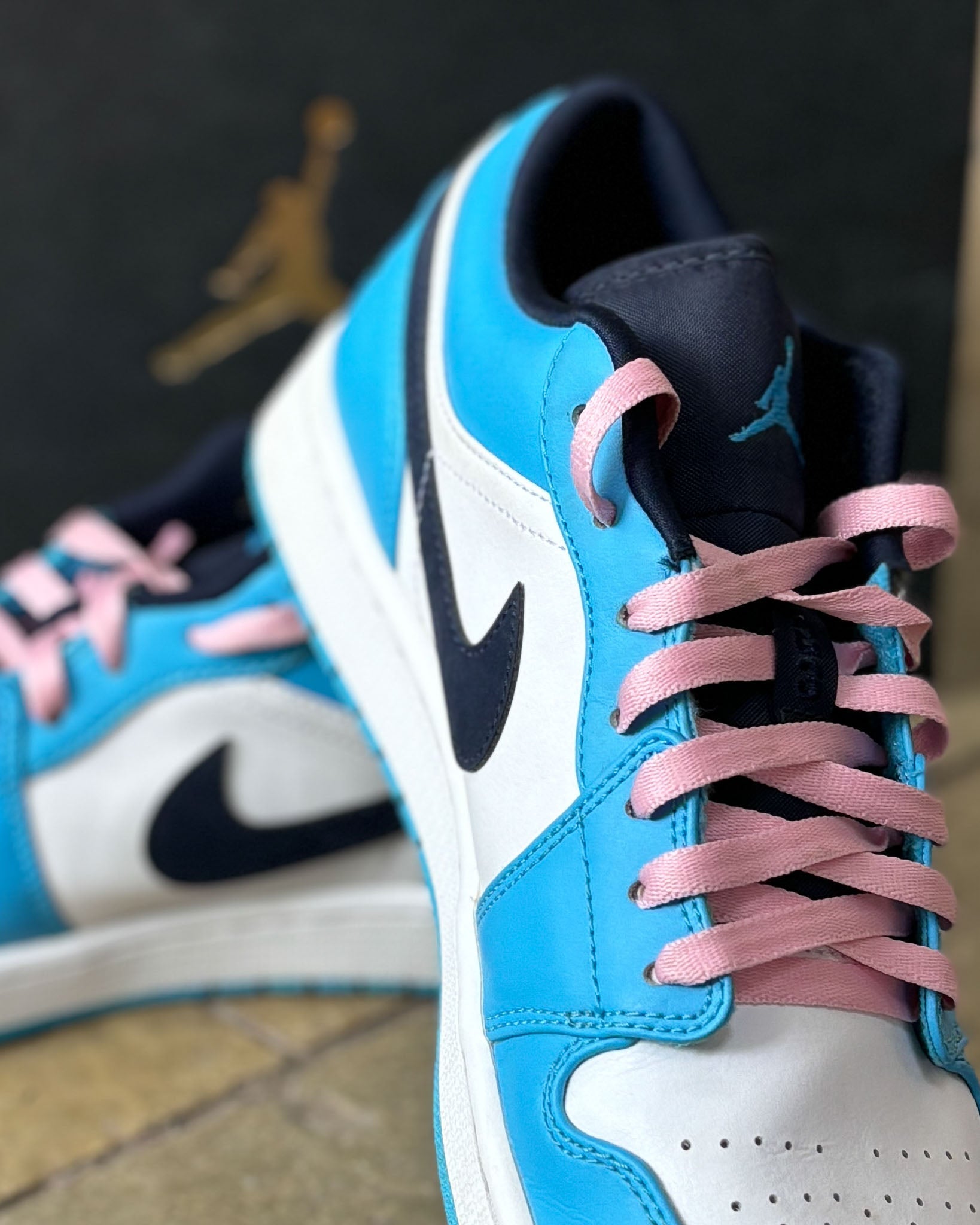 Nike Air Jordan 1 Low White / Powder Blue Obsidian - view 2