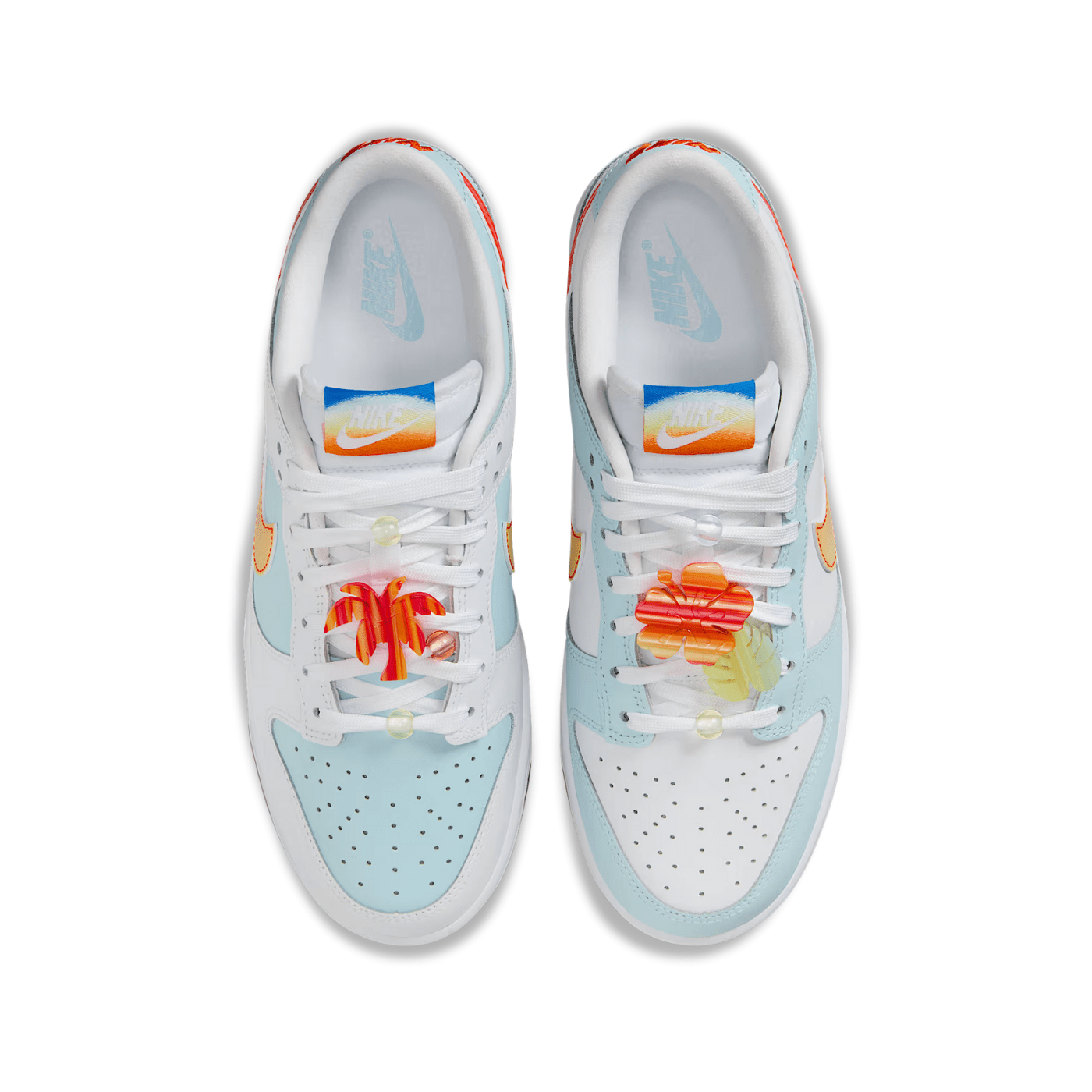 HYPE ELIXIR Nike Dunk Low LX Glacier Blue - view 3