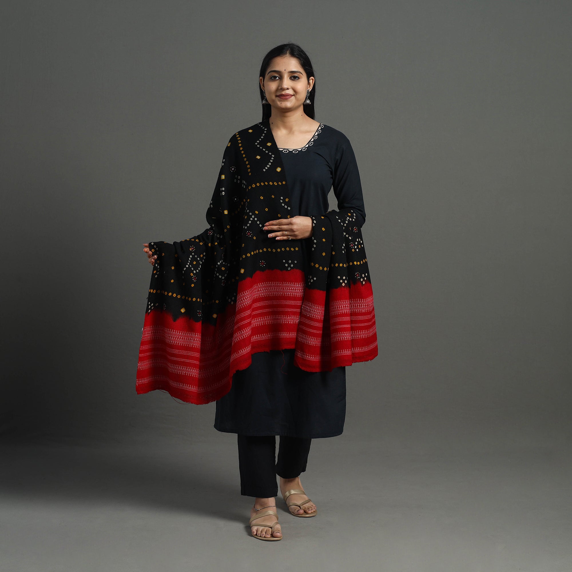 VANKAR BHIMJI KANJI Black - Mirror Work Handwoven Bagida Bandhani Wool Shawl 08