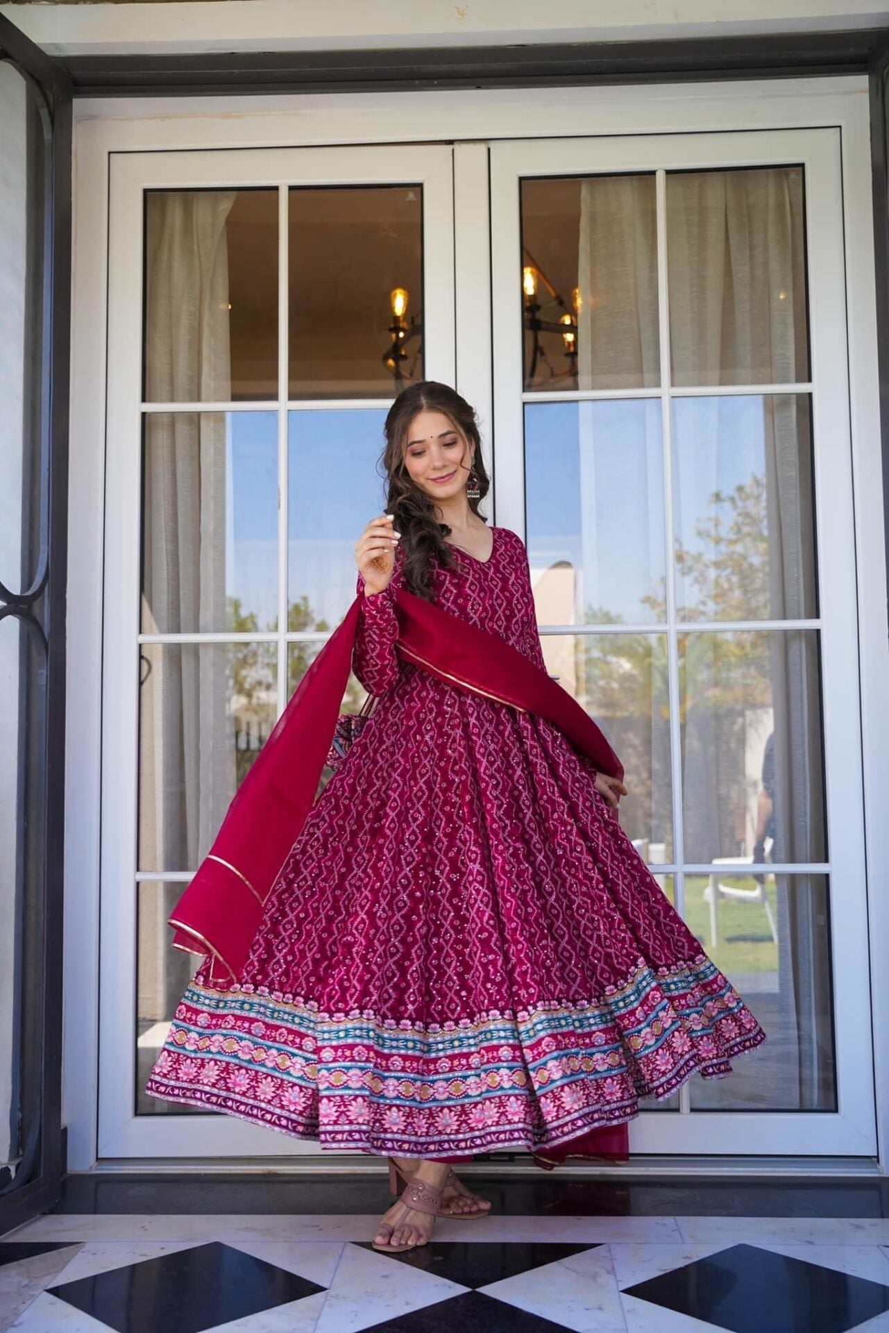 Idaho-o Sabrina georgette embroidered suit set