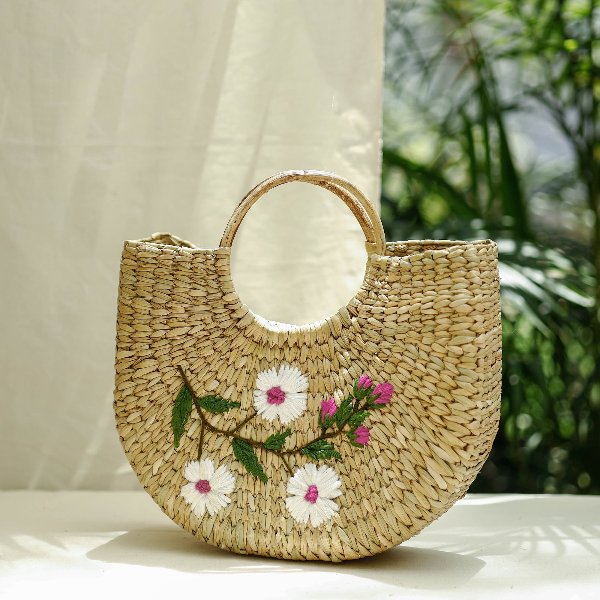 ITOKRI CRAFTS INITIATIVE Beige - Handcrafted Natural Water Reed Embroidered Hand Bag - view 3