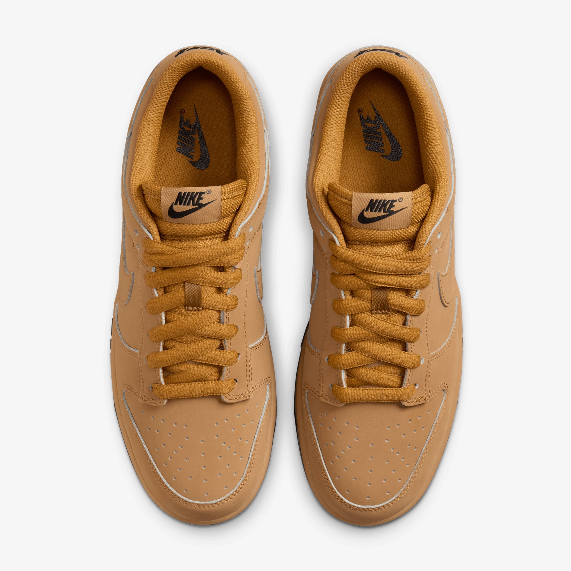 Nike | Dunk Low Retro Se { Wheat/wheat-gum Yellow-black - view 2