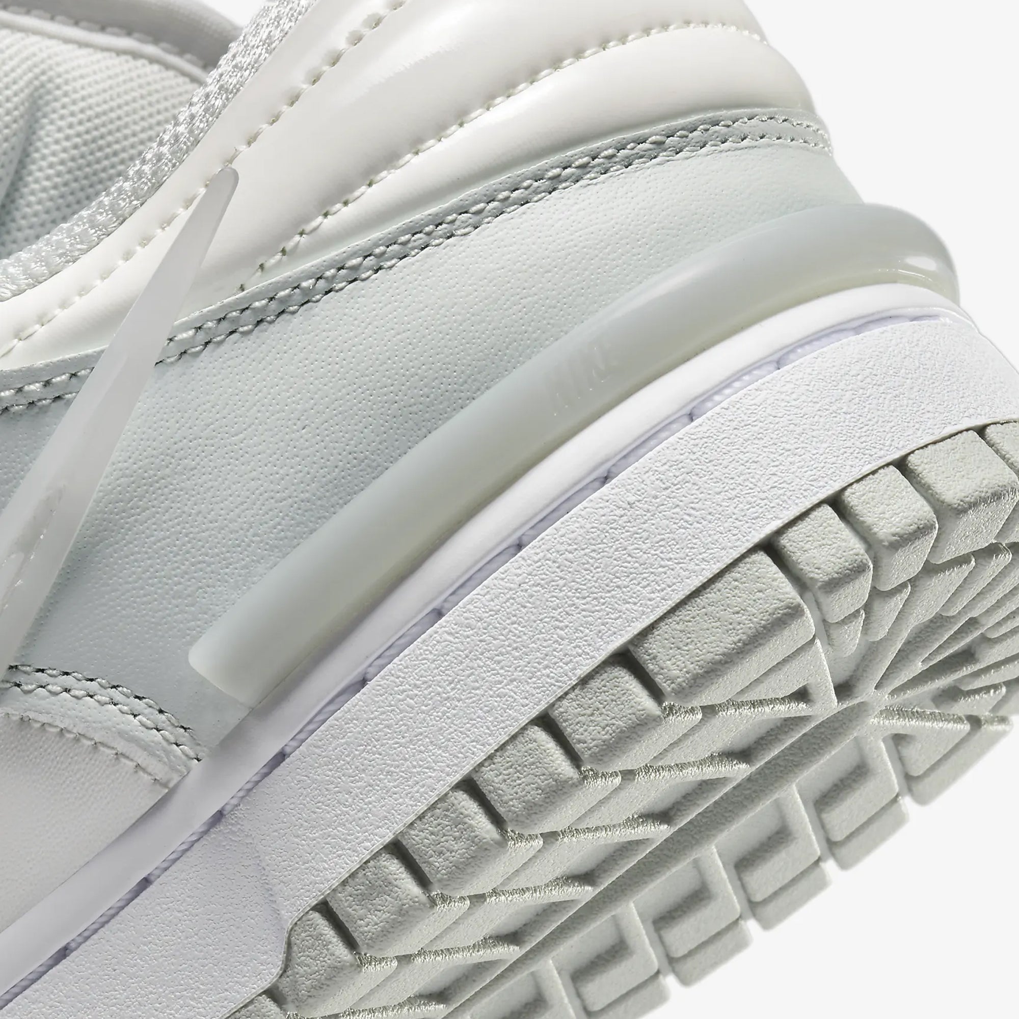 Nike | DUNK LOW TWIST { LIGHT SILVER/SAIL-WHITE - view 5