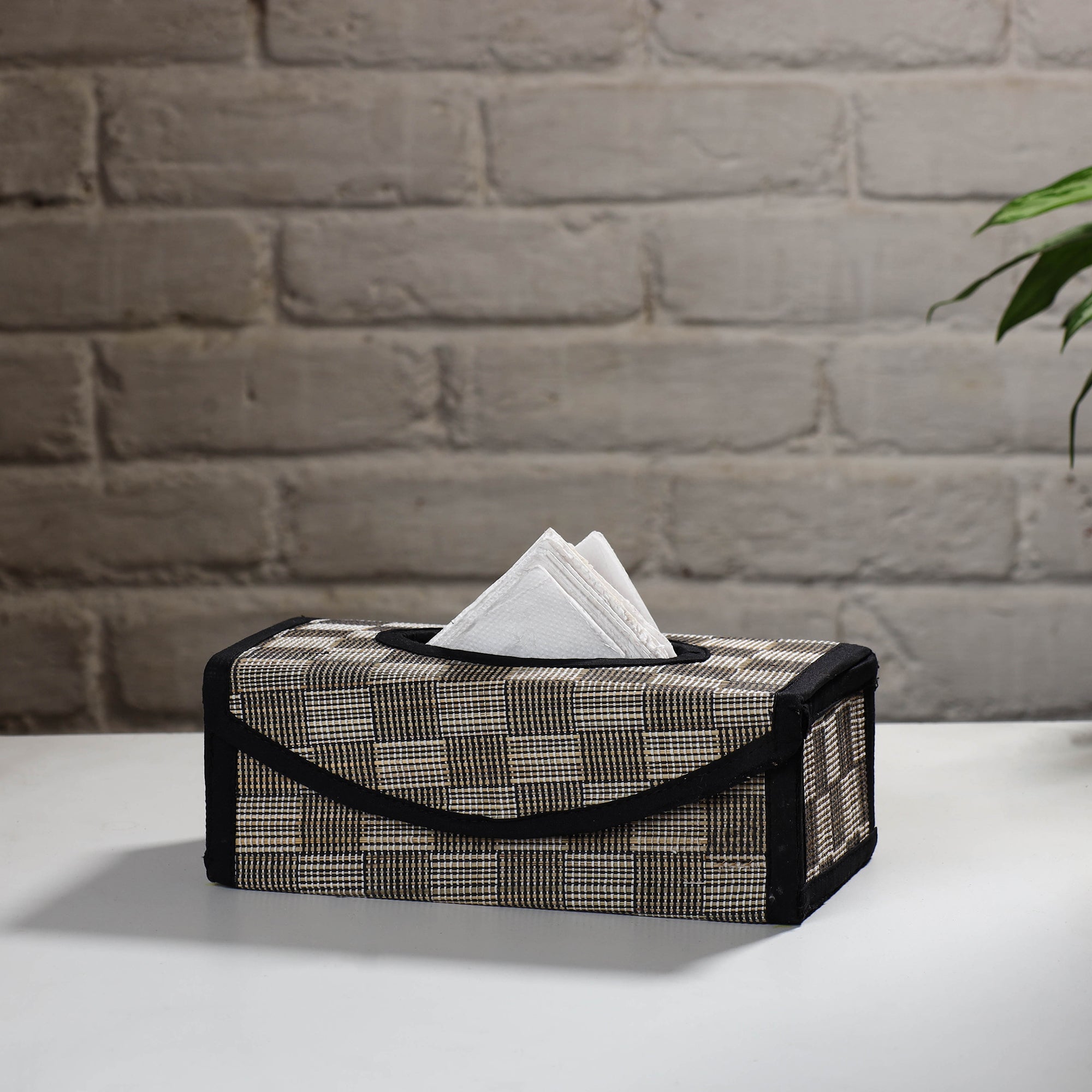 ITOKRI CRAFTS INITIATIVE Black - Madur Grass Tissue Box (4 x 10 in) 01