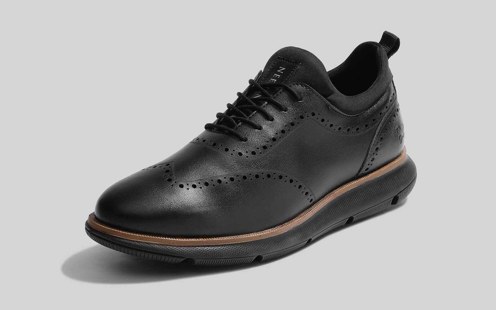 Neeman's Crossover Brogues : Black - view 2