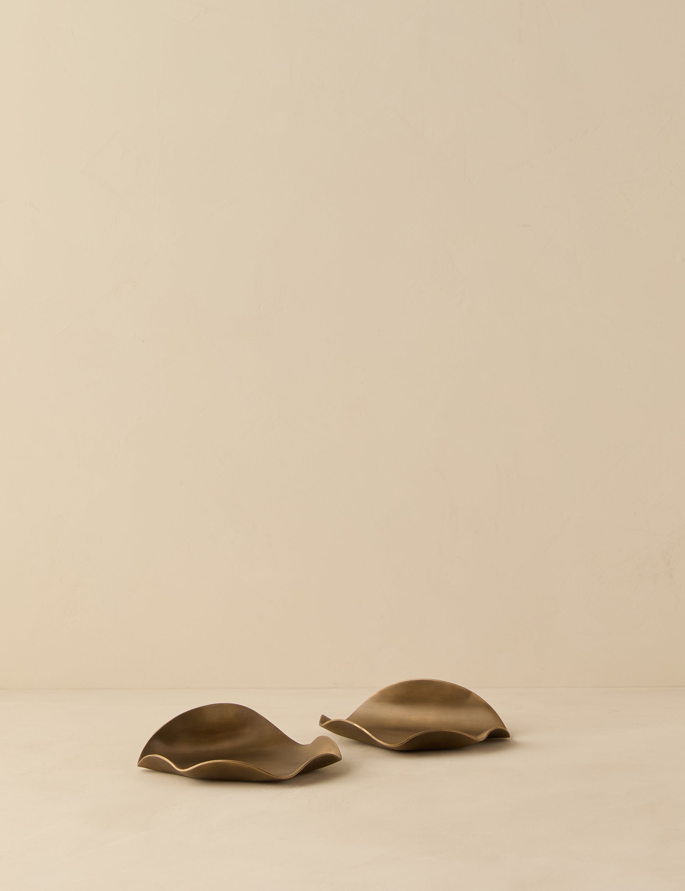 Misla saucer set – Lulu and Georgia Misla Saucer (set of 2) by dumæ