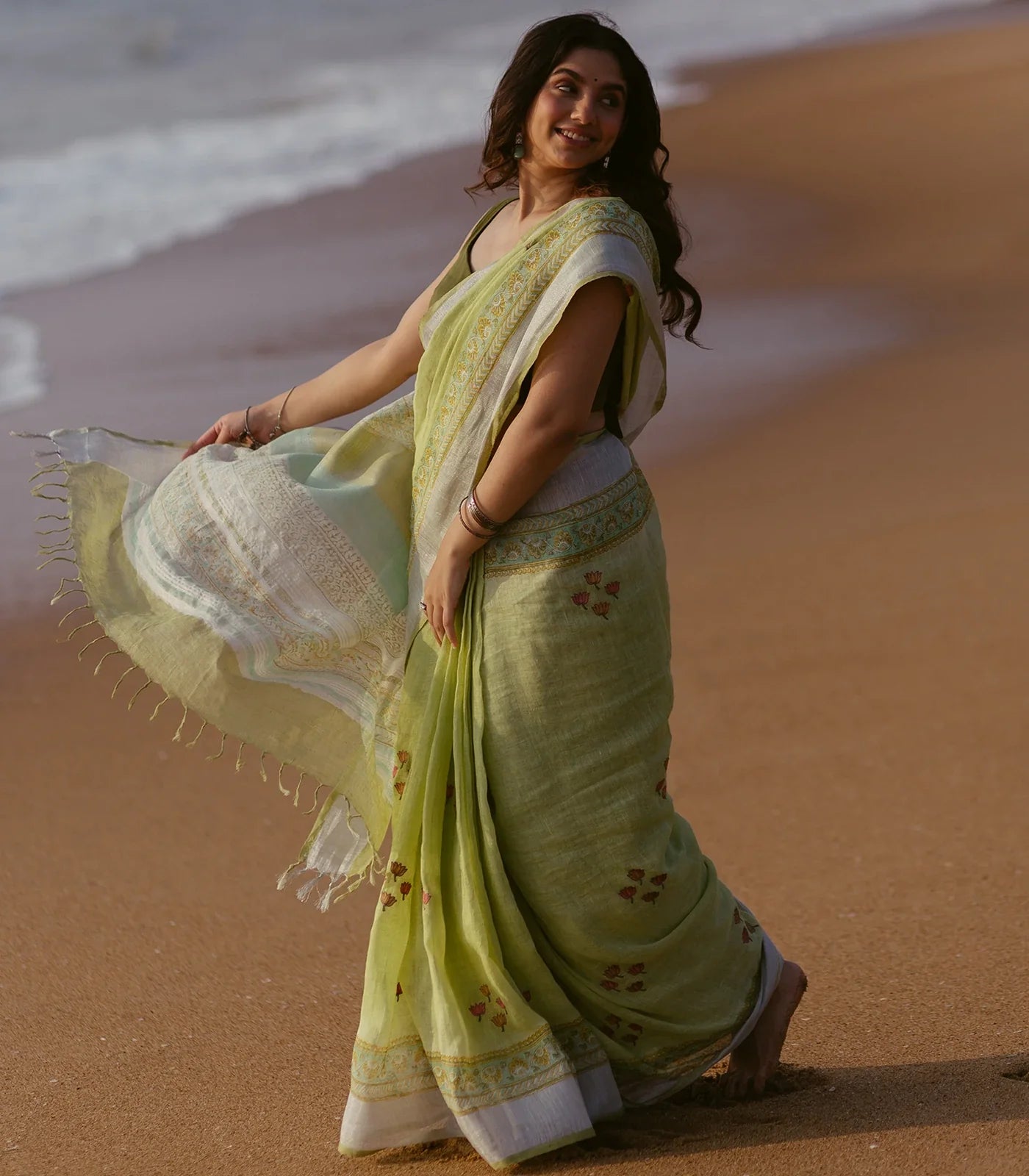 RmKV Neon Green Handloom Linen Saree With Printed Lotus Motifs-Neon Green