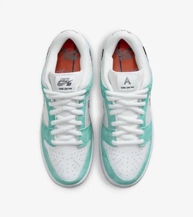 Cop Underdog Nike SB Dunk Low April Skateboards - view 2
