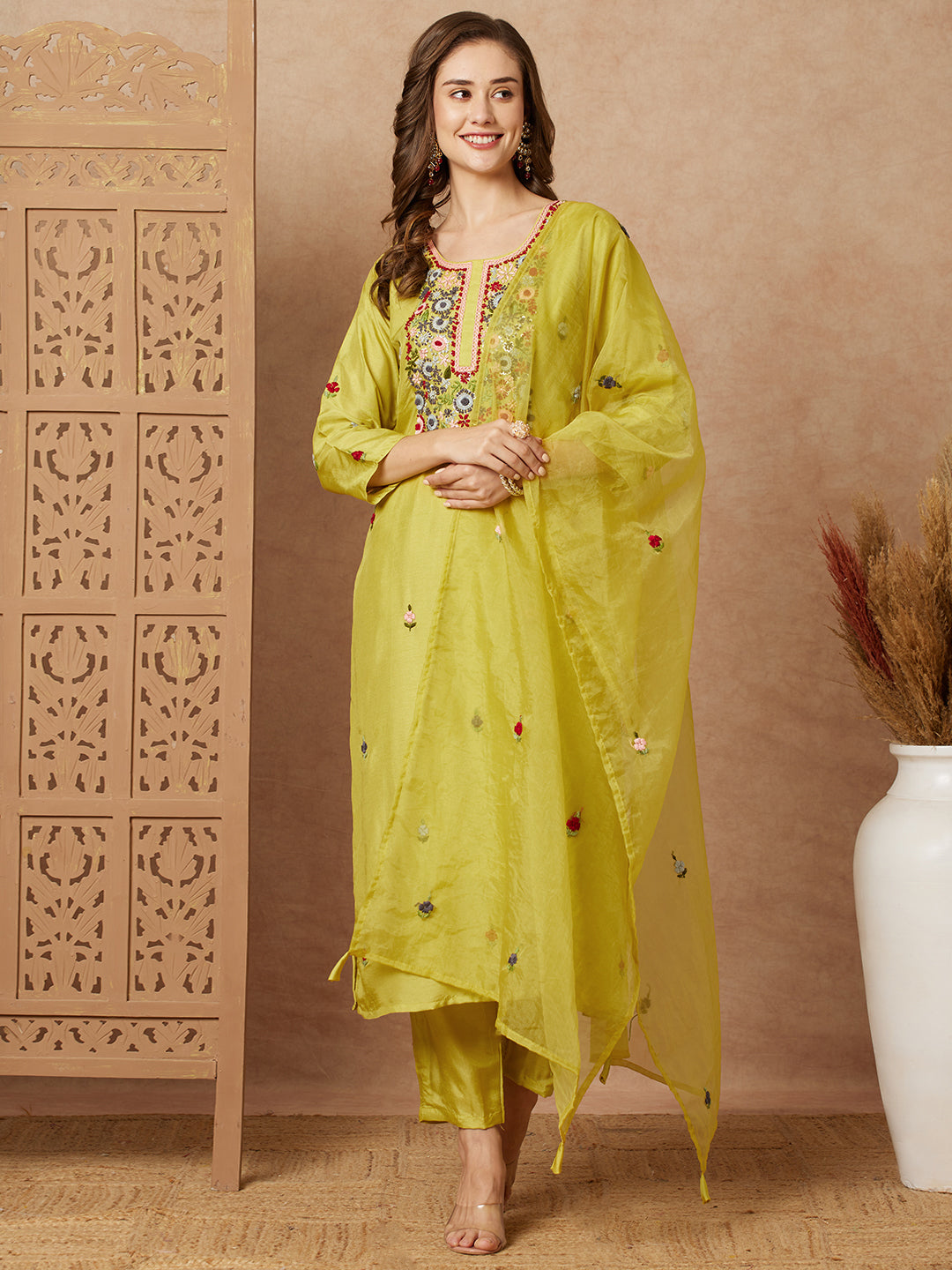 Fashor Floral Hand Embroidered Straight Fit Kurta with Pant & Dupatta - Lime Green - view 3