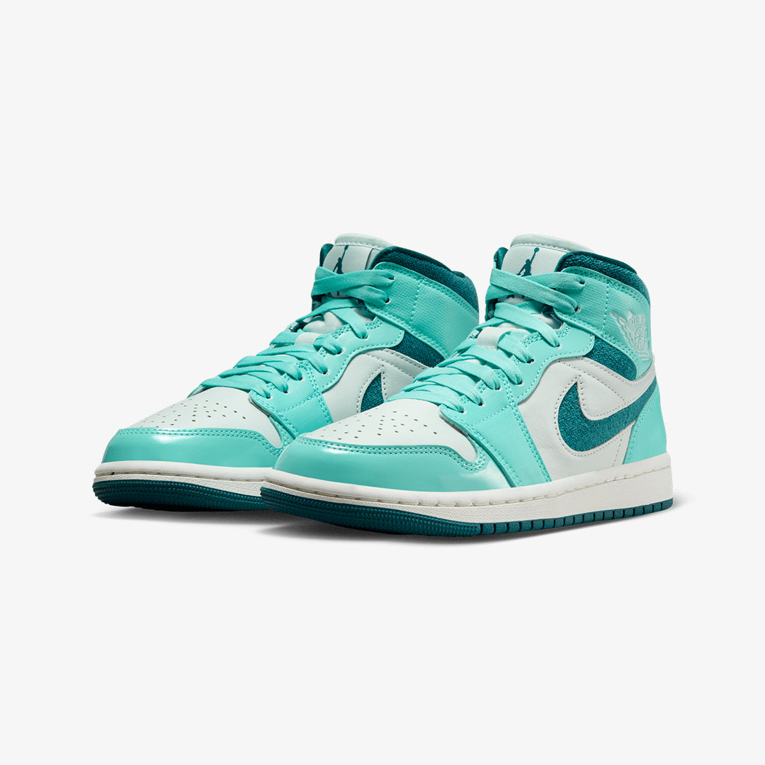 Jordan | AIR JORDAN 1 MID SE { BLEACHED TURQ/SKY J TEAL-BARELY GREEN