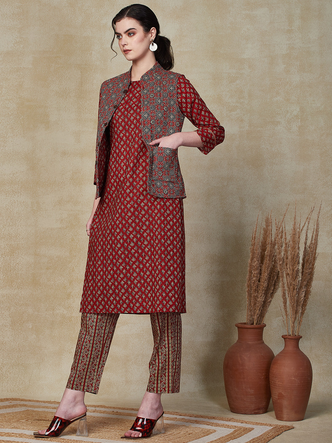 Fashor Ethnic Floral Printed Straight Kurta & Pant with Quilted Printed Jacket - Maroon - view 7