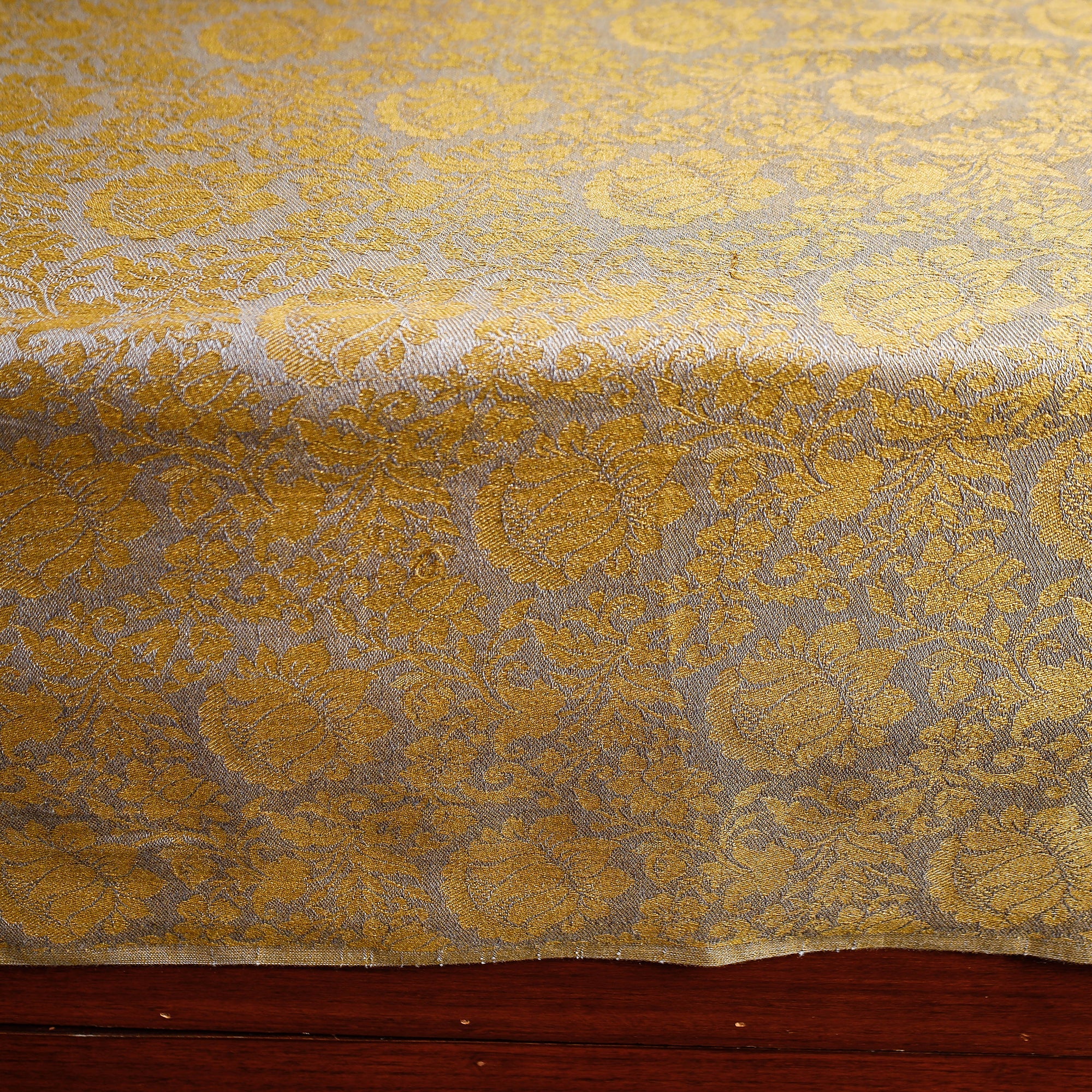 ITOKRI CRAFTS INITIATIVE Beige - Himroo Handloom Jacquard Mercerized Cotton Double Bed Cover (98 x 88 in) - view 3