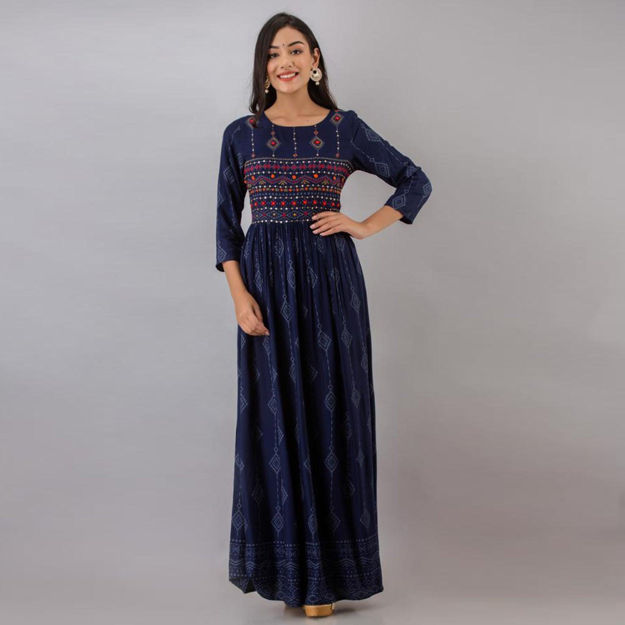 Peachmode Ethnic Navy Blue Colored Partywear Embroidered Muslin Long Kurti - view 2