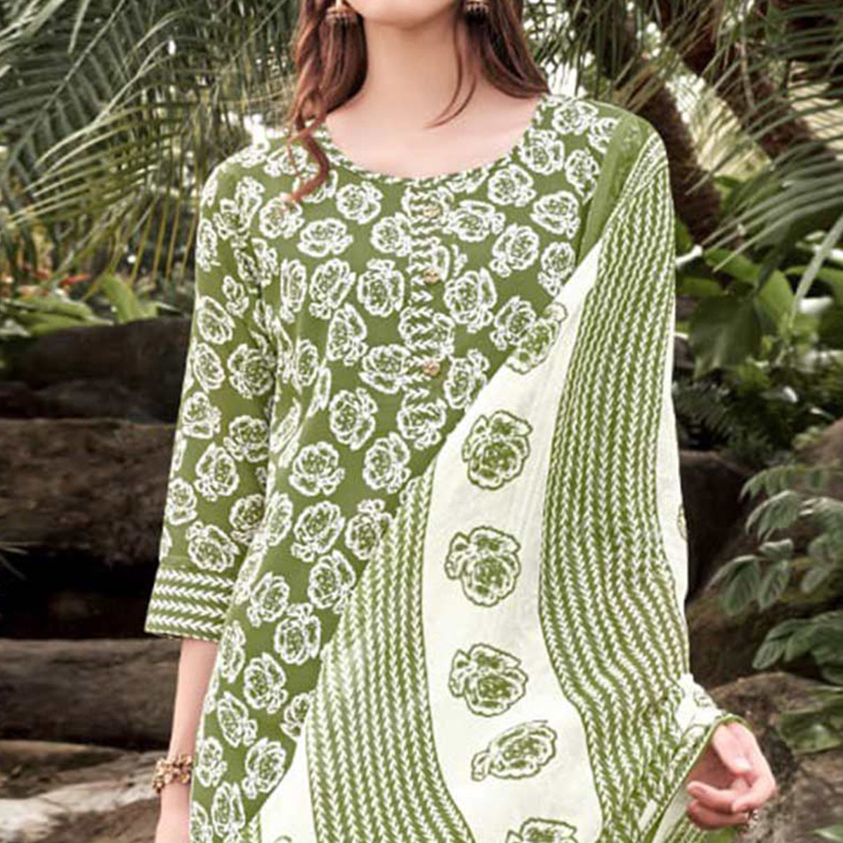 BlackTree green-floral-printed-poly-cotton-suit - view 2