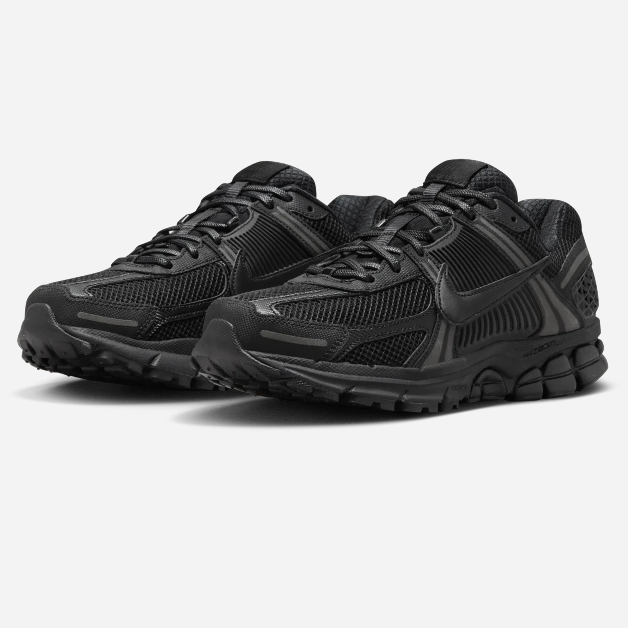 Nike Zoom Vomero 5 Triple Black - view 2