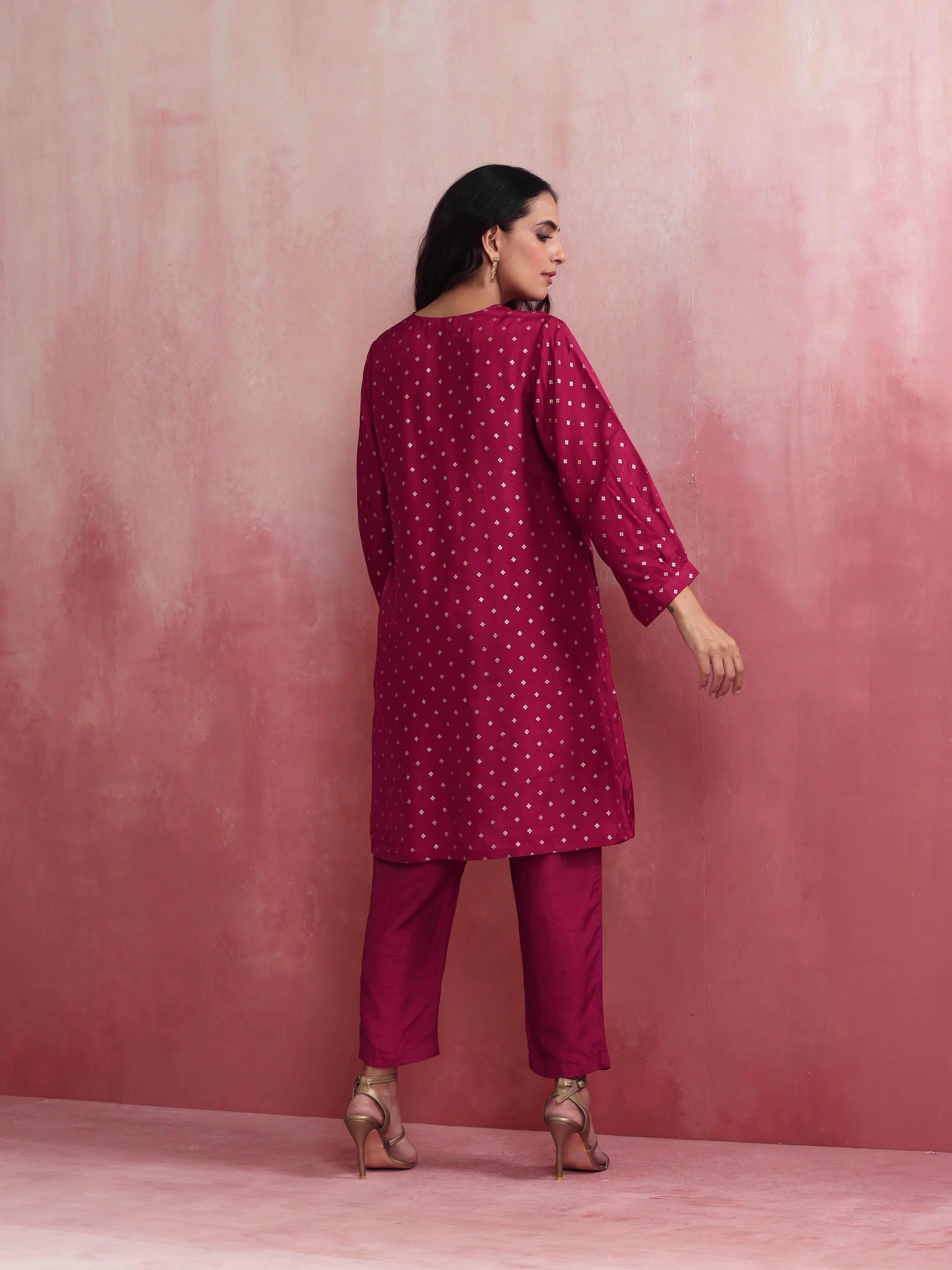 trueBrowns Pink Viscose Silk Kurta Co-ord Set - view 6