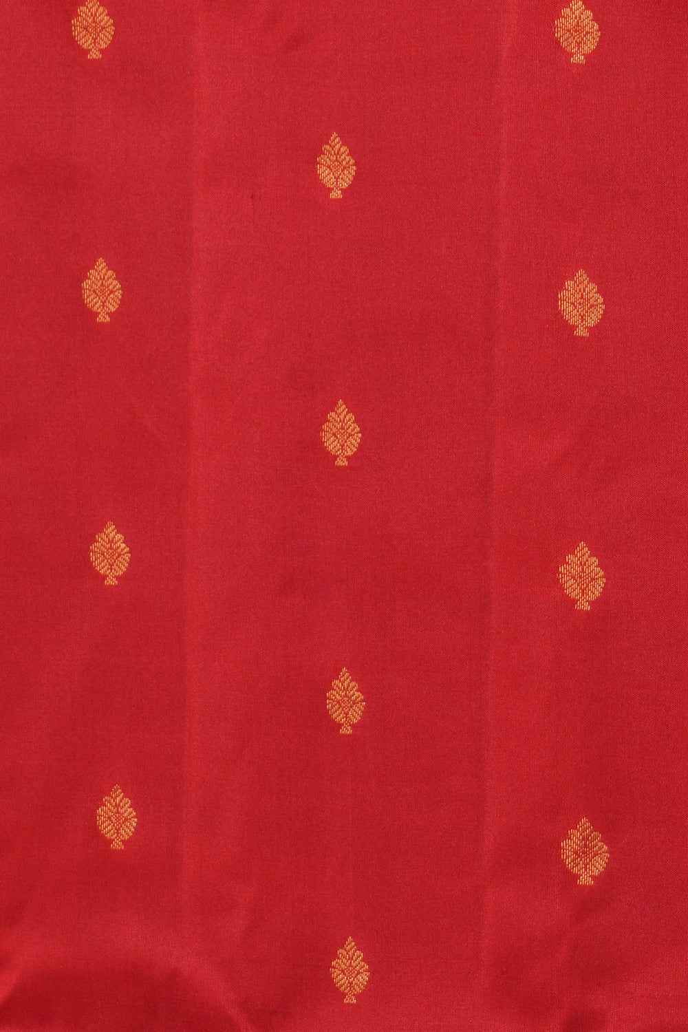 Kalanjali Gadwal Silk Red Saree – Women's - view 2