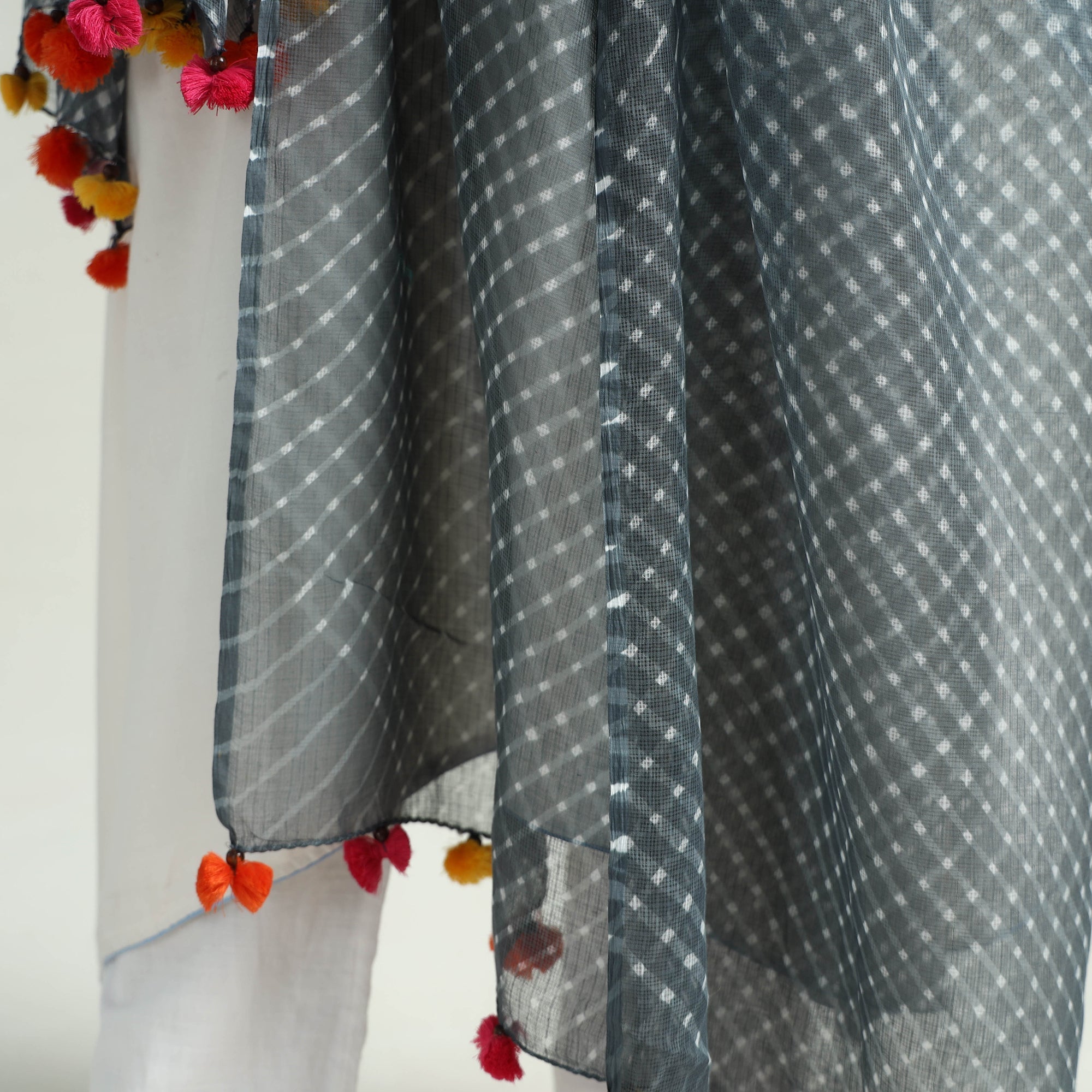 LEHARIYA BY BADSHAH MIYAN Grey - Leheriya Tie-Dye Mothra Kota Doria Cotton Dupatta with Tassels 28 - view 4