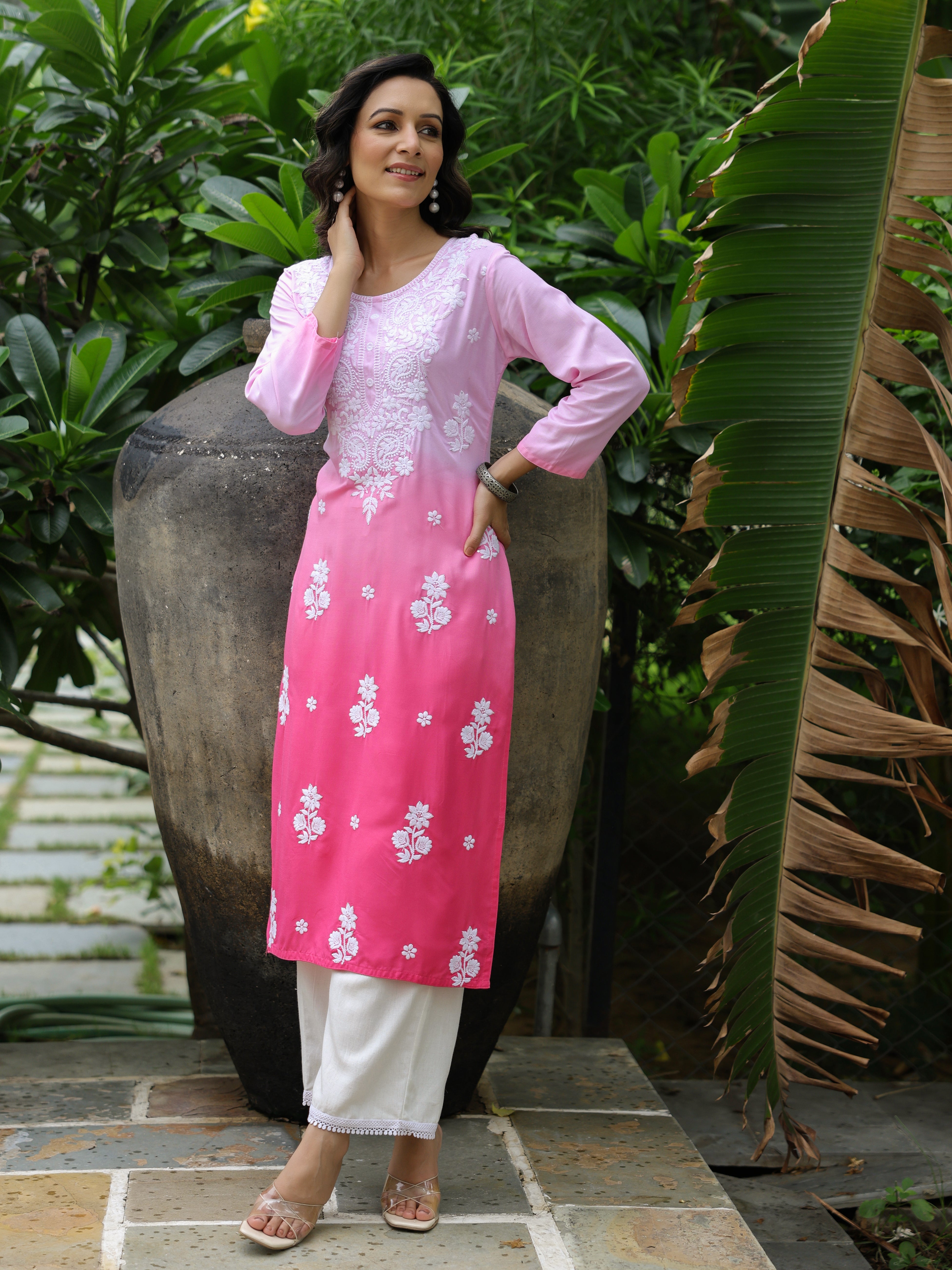 Fashor Blue Ombre Dyed & Chikankari Embroidered Straight Fit Kurta - Pink - view 6