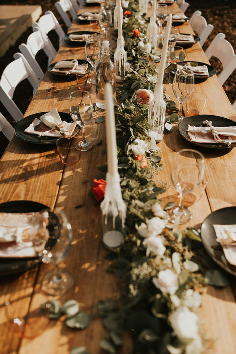 fiftyflowers.com Romantic and Organic Wedding - view 6