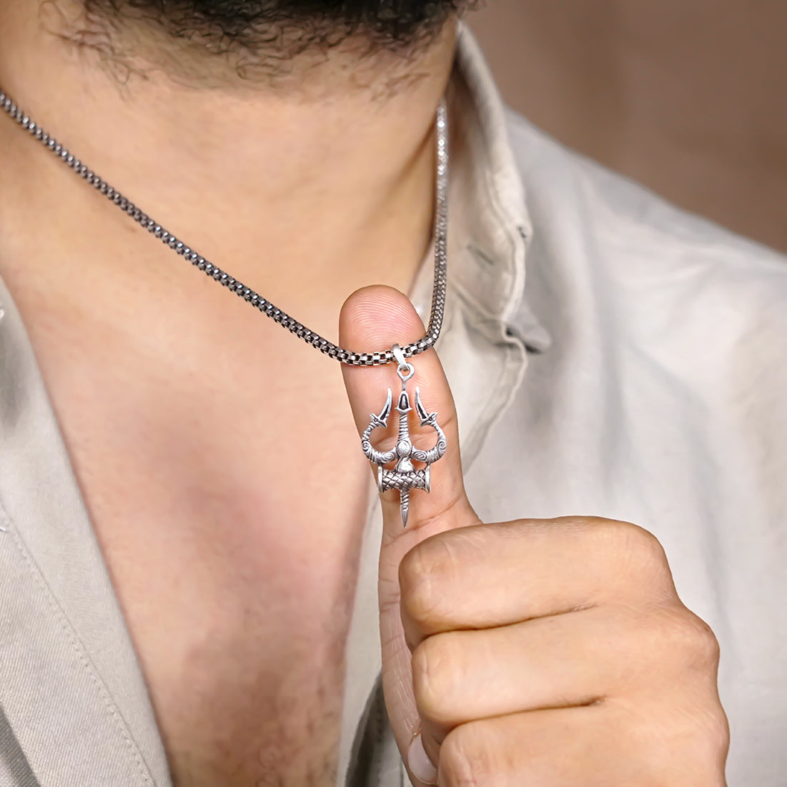Prinjal Jewellers Silver Trishul Pendant with Chain - view 3