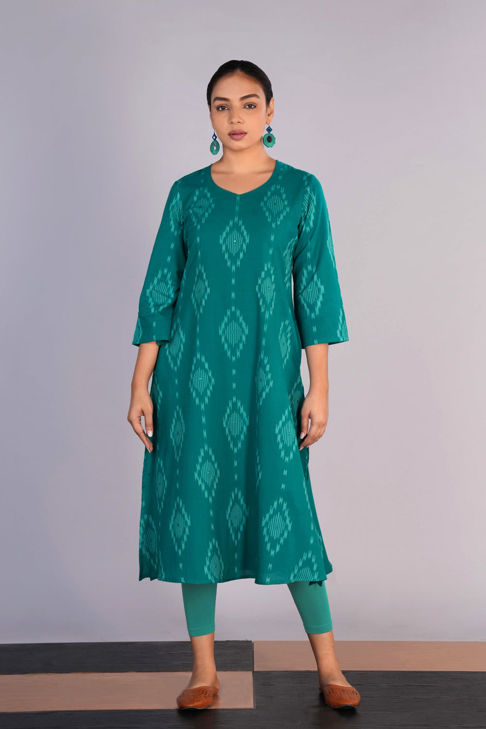 Kalanjali Ethnics Cotton Pochampally Ikat Kurta