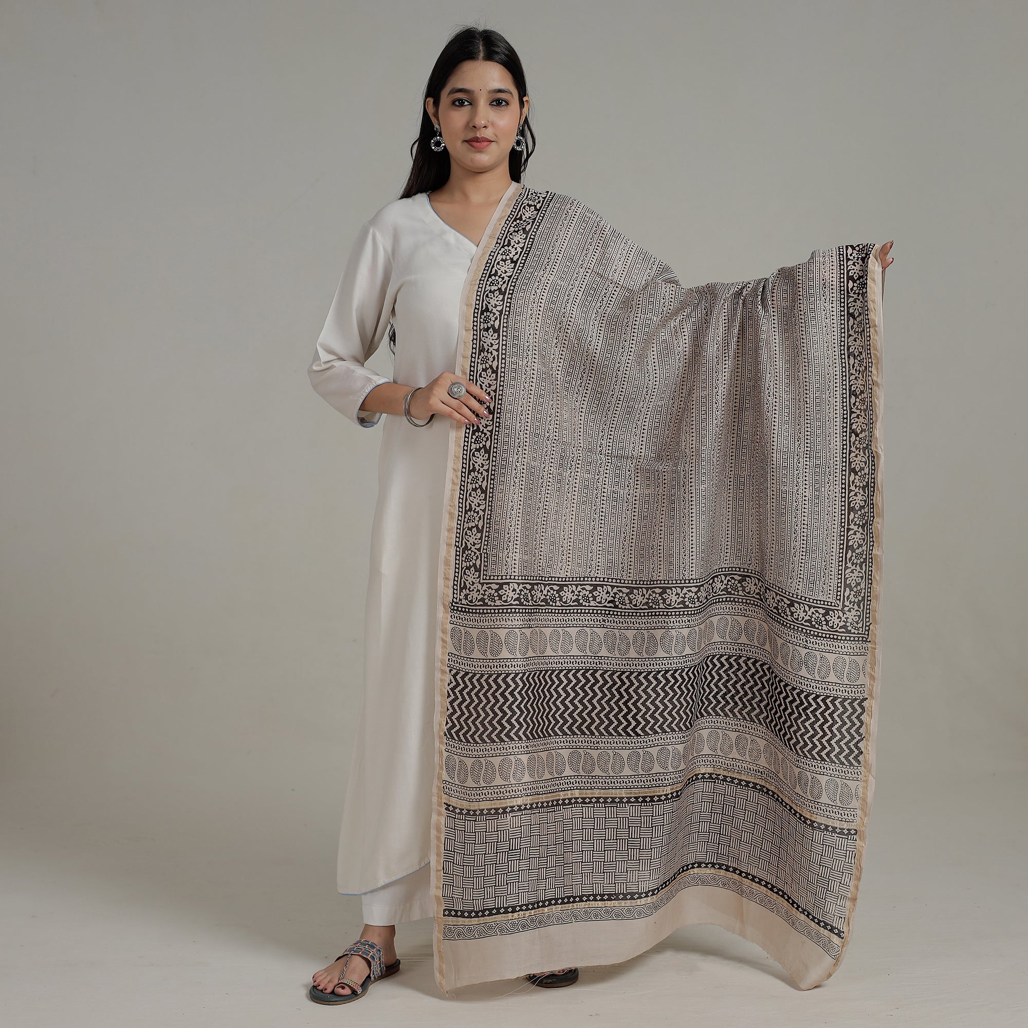 BAGH PRINTS BY MOHAMMED RAFIK KHATRI Beige - Natural Dyed Hand Block Print Chanderi Silk Bagh Dupatta 15 - view 2