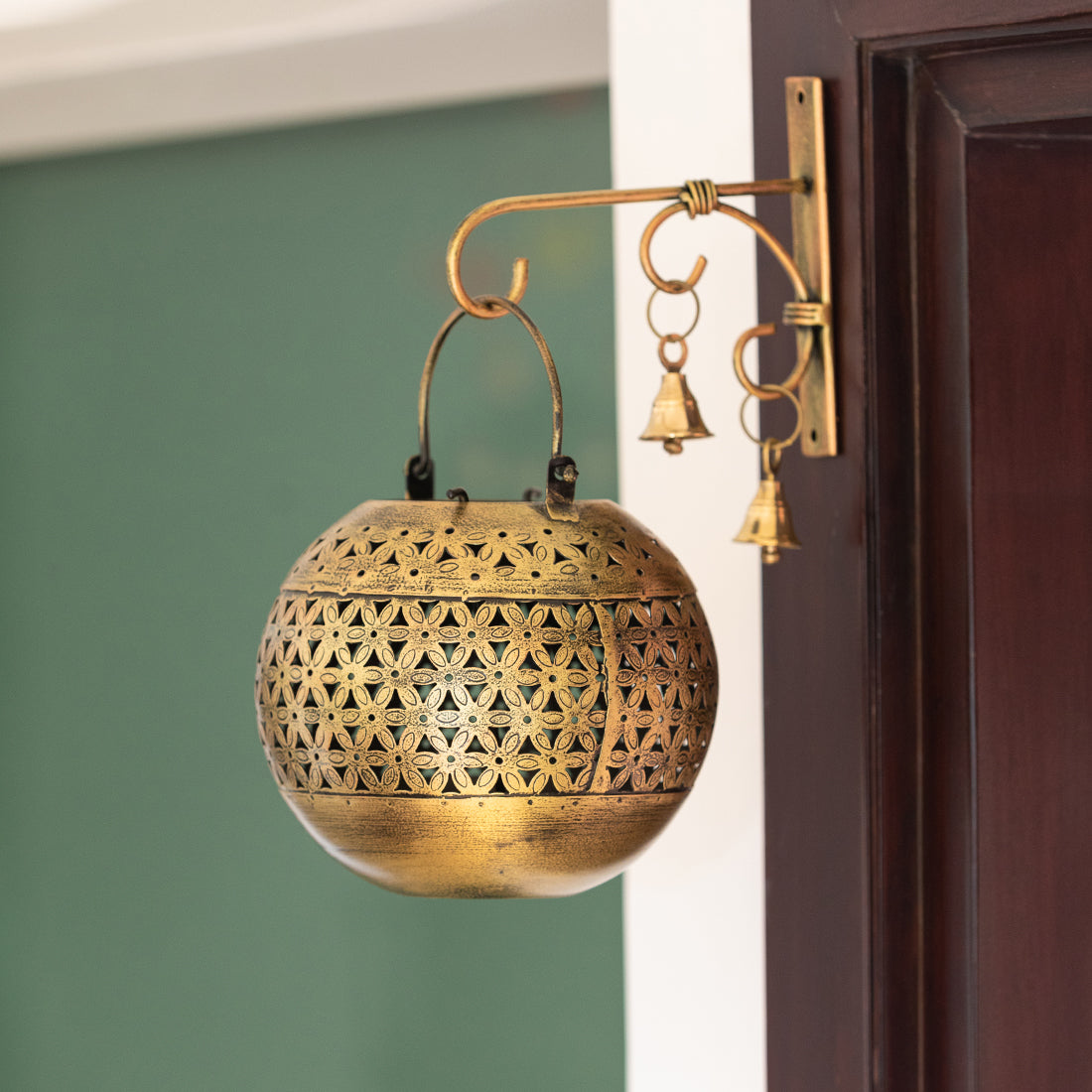 EXCLUSIVELANE 'Floral Fresh' Hand-Etched Hanging Tea-Light Holder In Metal with Wall Bracket (7.5 Inch)