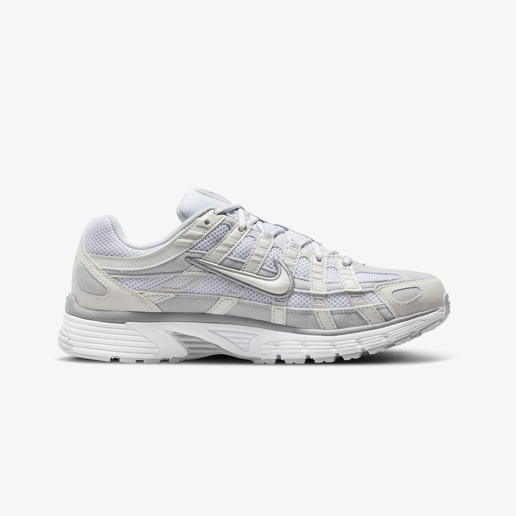 P-6000 mtlc summit – Nike | P-6000 { MTLC SUMMIT WHT/WHITE-PURE PLATINUM