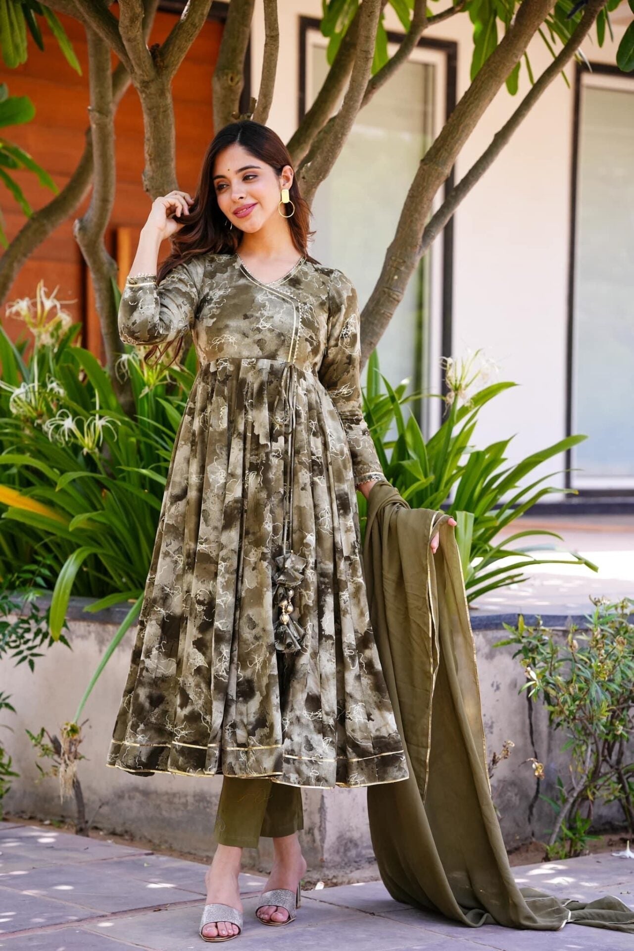 Idaho-o kaleidoscope elegance green suit set