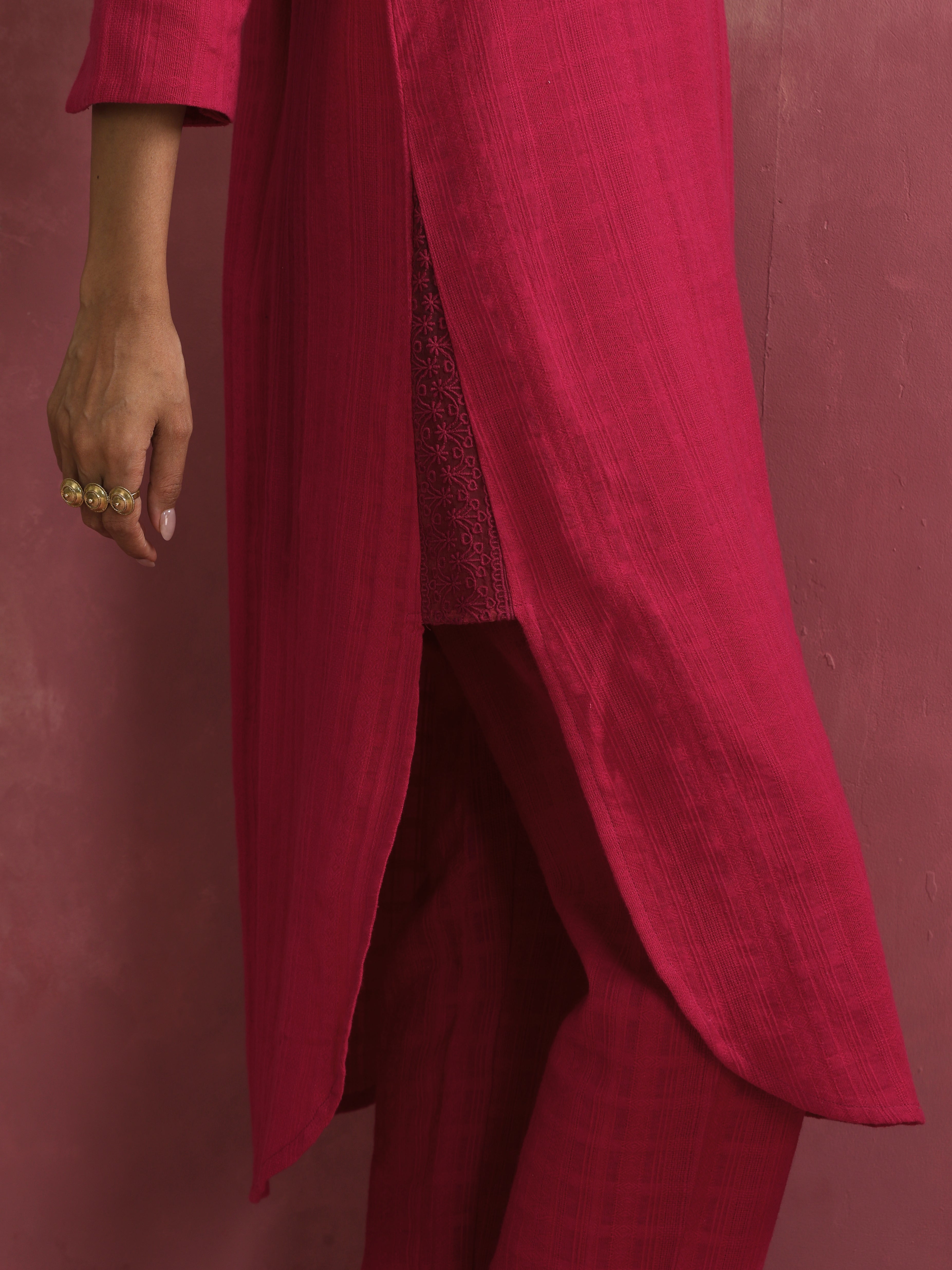trueBrowns Magenta Cotton Dobby Kurta Set - view 5