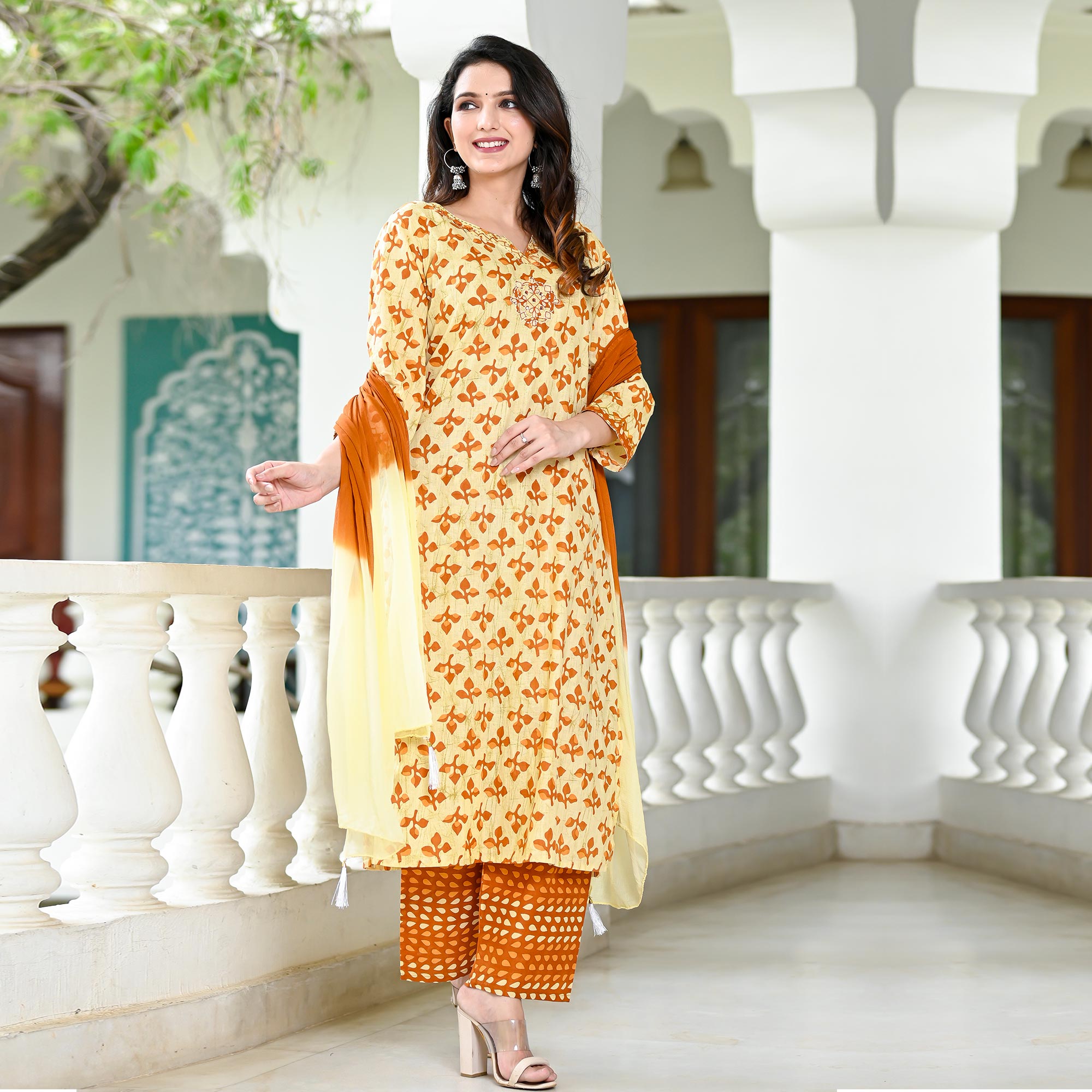 Peachmode Cream Brown Floral Printed Pure Cotton Suit - view 4